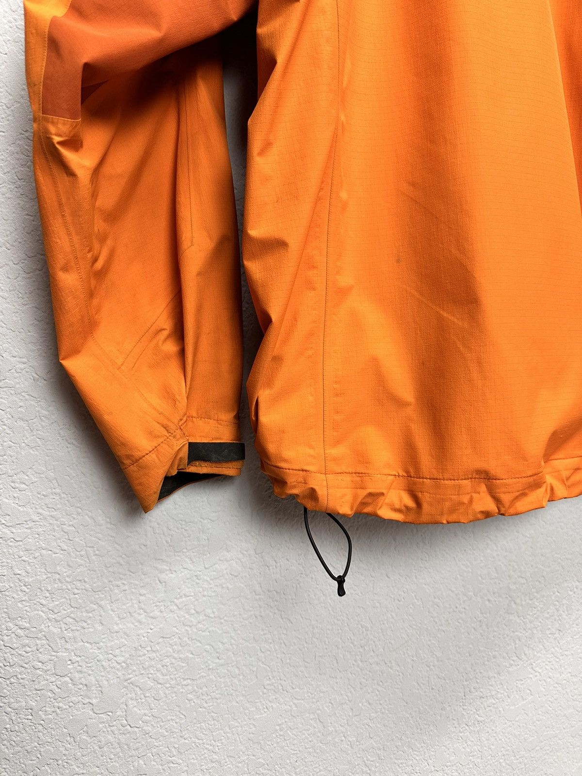 Arc'teryx Vintage Gore-tex Arcteryx Orange Shell Jacket Outdoor Size US XL / EU 56 / 4 - 15 Thumbnail