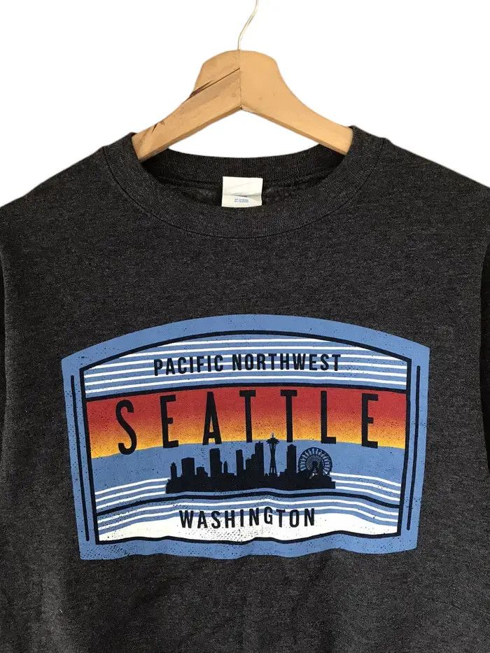 Port & Company Vintage Seattle Sweatshirts Size US S / EU 44-46 / 1 - 3 Thumbnail
