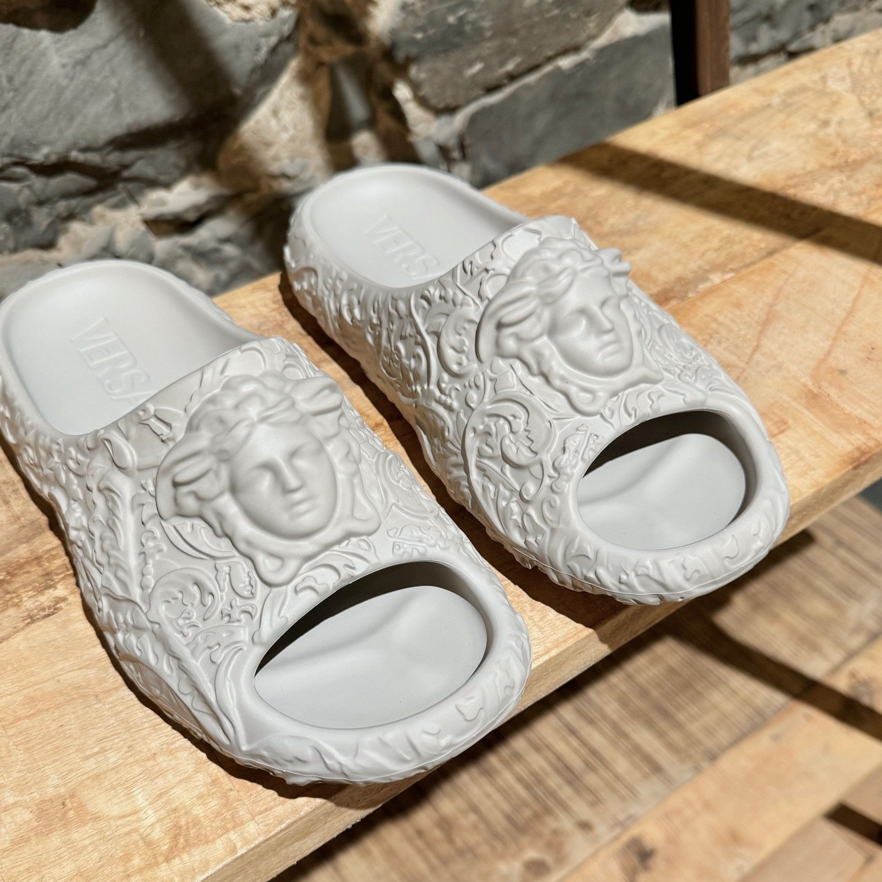 Versace Versace Grey Barocco Medusa Dimension Pool Slides Size US 6 / EU 39 - 3 Thumbnail
