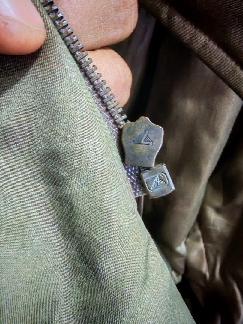 Weekend Max Mara Weekend by MaxMara Olive Quilted Jacket Made in Italy Size M / US 6-8 / IT 42-44 - 6 Thumbnail