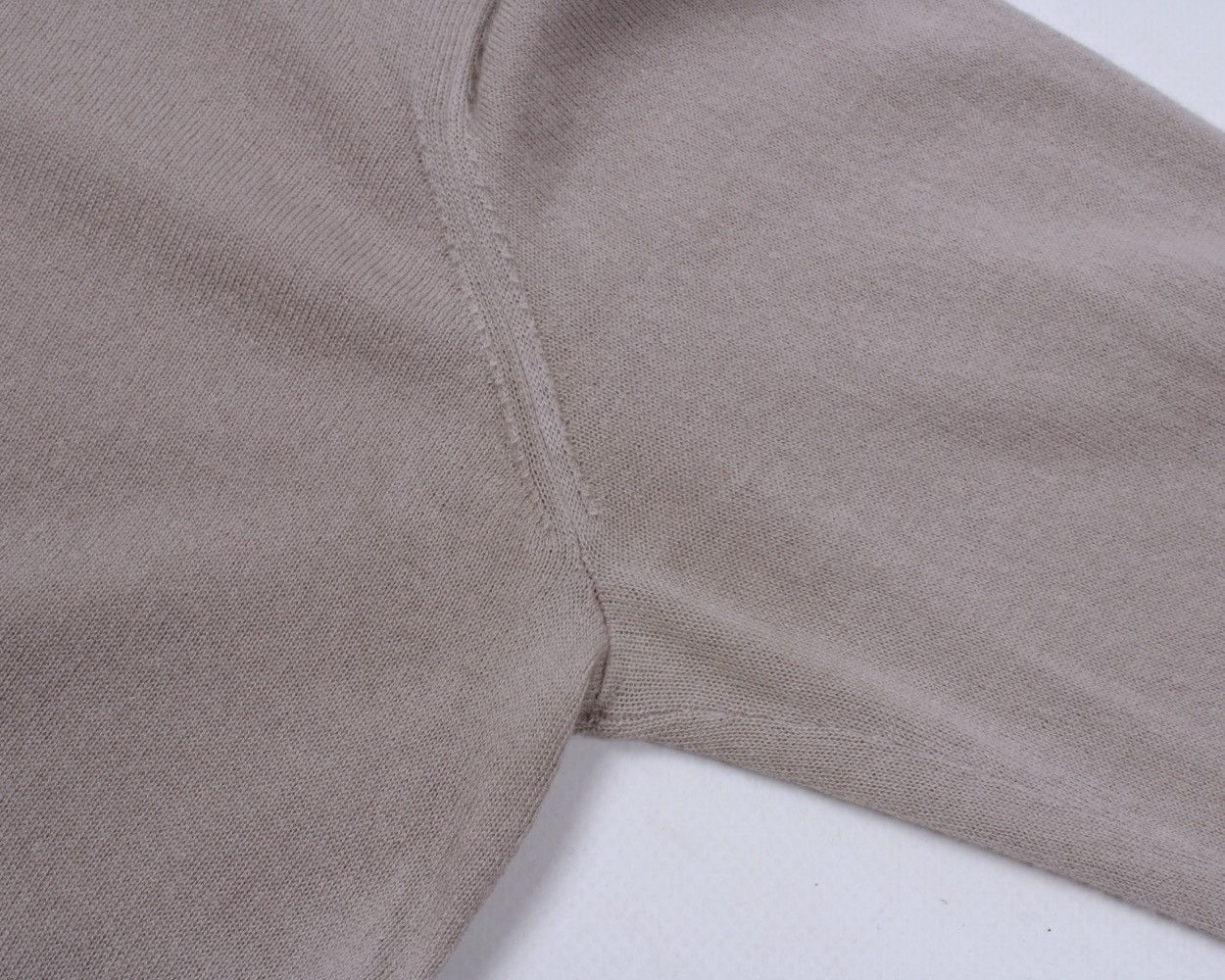 Designer × Loro Piana LORO PIANA 100% Cashmere Logo Metal Beige Sweater Jumper Size M / US 6-8 / IT 42-44 - 21 Thumbnail