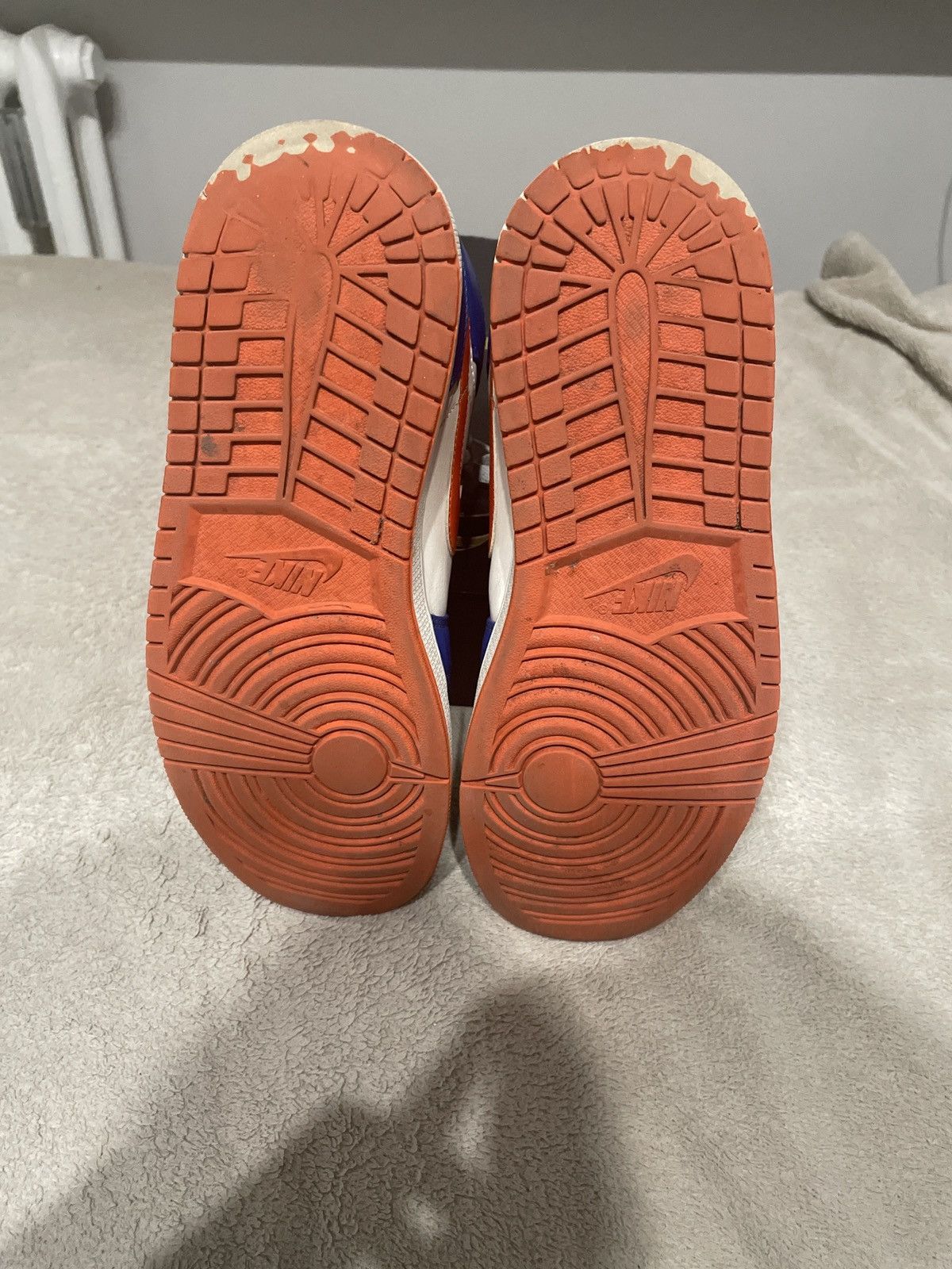 Jordan Brand Air Jordan 1 Mid "Knicks" Size US 12 / EU 45 - 5 Thumbnail
