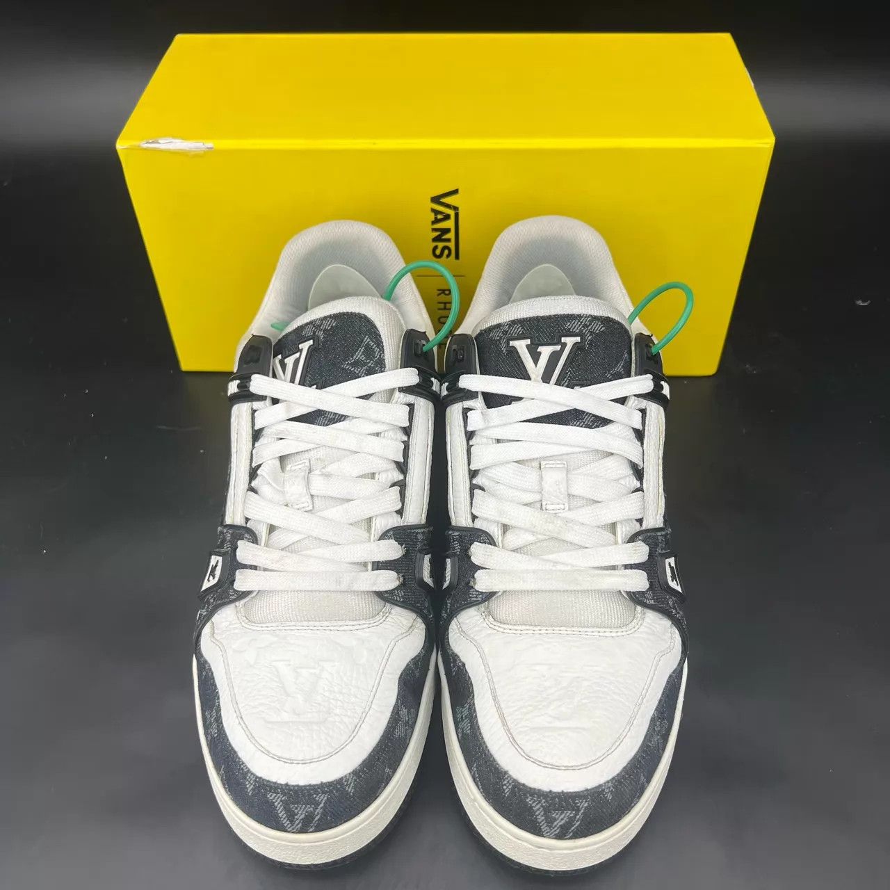 Louis Vuitton LV Trainer Black & White Denim 7.5 Men's Size US 7.5 / EU 40-41 - 5 Thumbnail