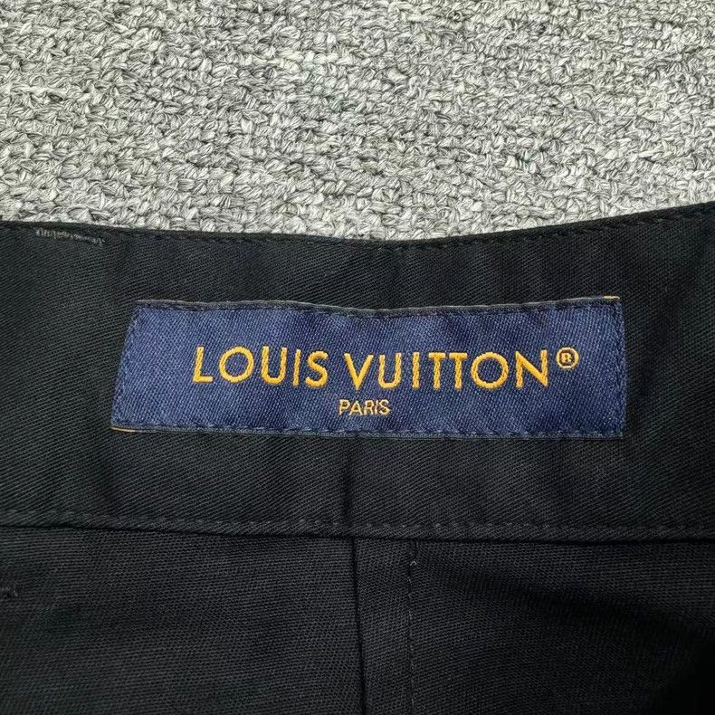 Louis Vuitton Louis Vuitton size US 46 Flocked presbyopic shorts 2501-Nex Size US 30 / EU 46 - 4 Thumbnail