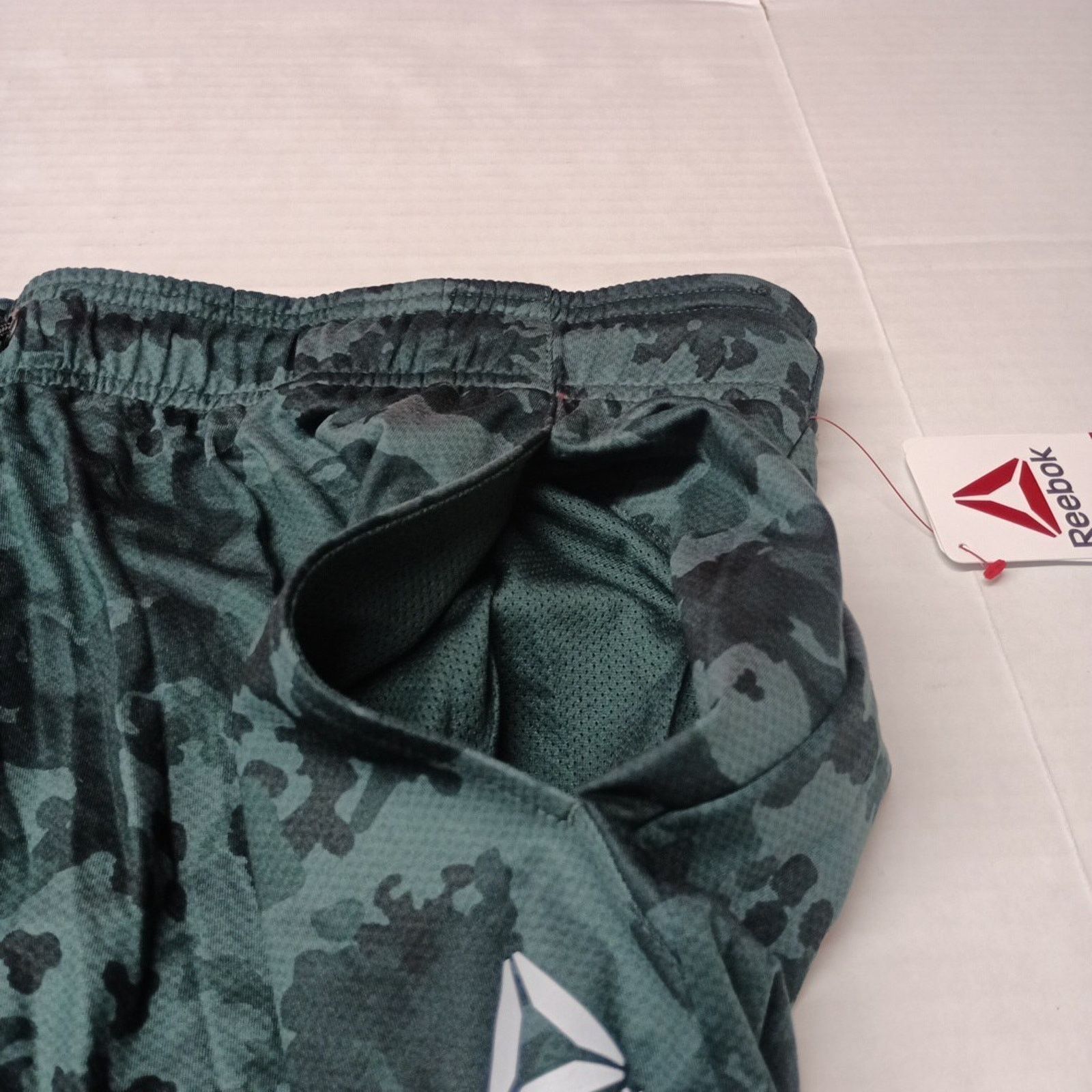 Reebok Reebok Men's 2XL Delta Core 9" Shorts Green Camo Slim Fit Size US 42 / EU 58 - 2 Thumbnail