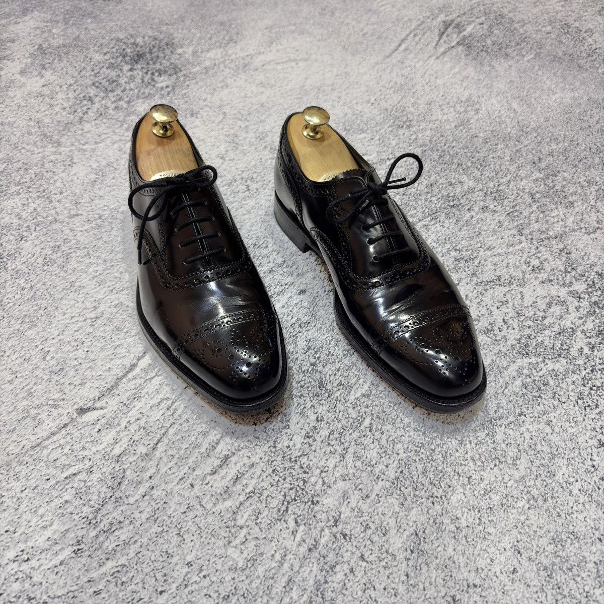 Designer × Handmade × Loake Loake Overton England Oxfords Brogues US8.5 UK7.5 EU41.5 Size US 8.5 / EU 41-42 - 3 Thumbnail