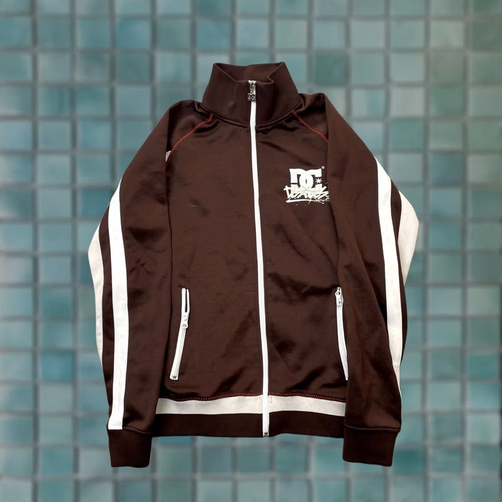 Vintage VTG DC Shoes Jacket Mens S Brown Track Coat Graffiti y2K Full Zip 2000s Windbreaker City Retro Logo Zipper Short Sleeve? Size US S / EU 44-46 / 1 - 1 Thumbnail