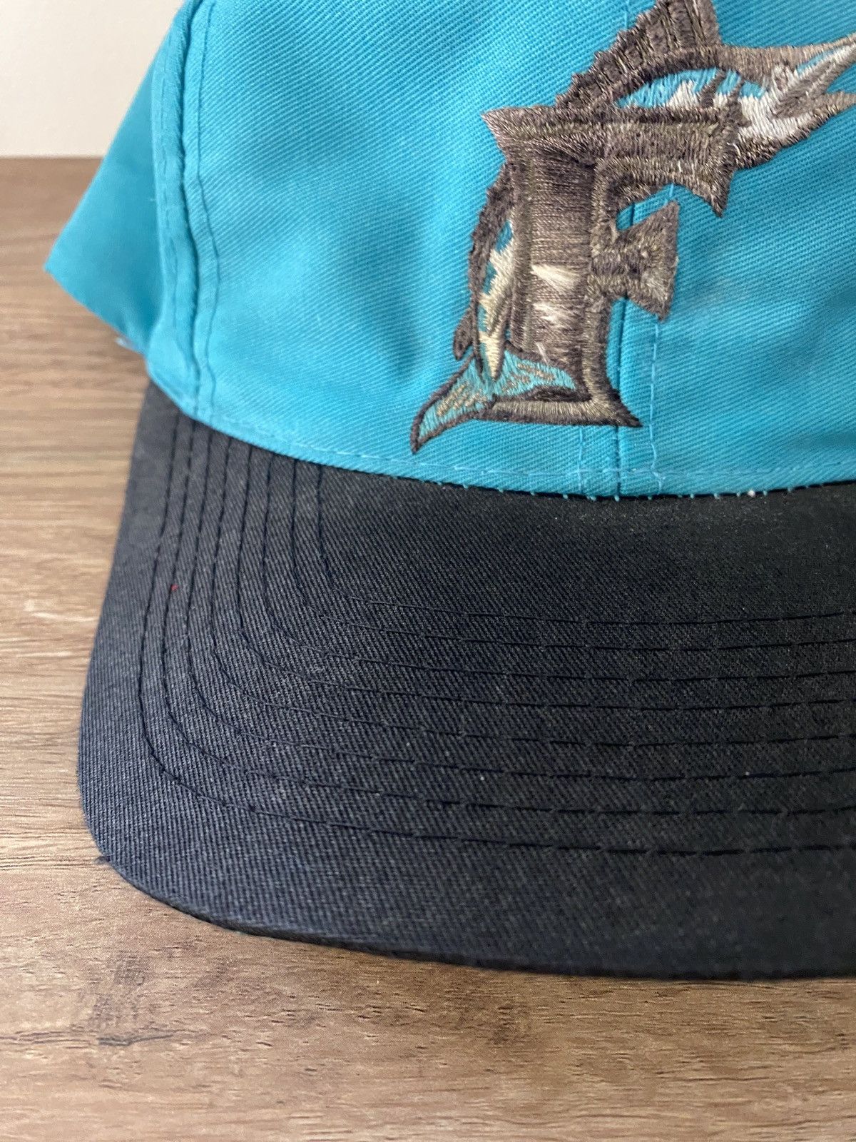 MLB Vintage 90’s Florida Marlins Faded Snap Back Hat Cap Size ONE SIZE - 3 Thumbnail