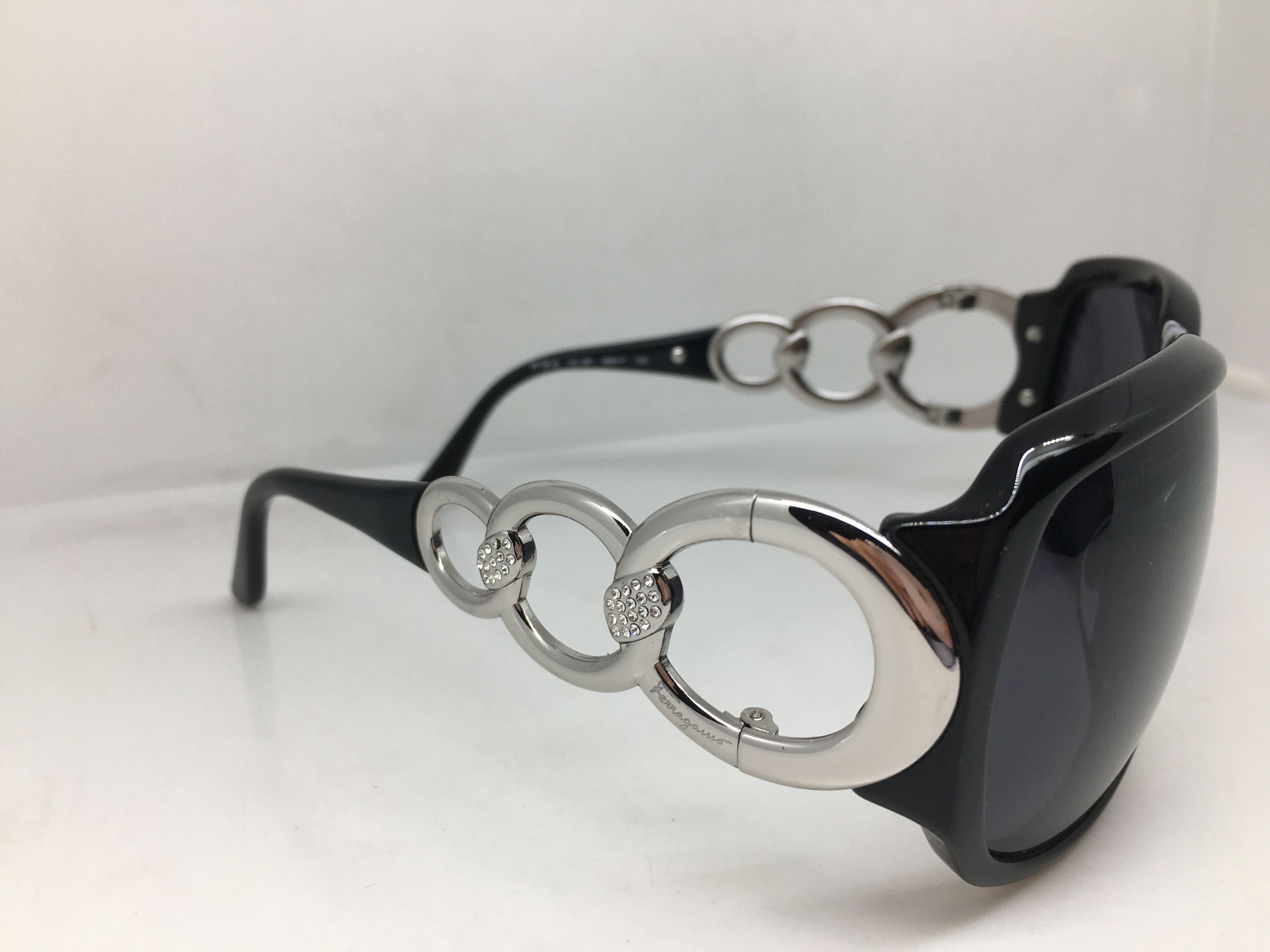 Salvatore Ferragamo Salvatore Ferragamo SF2118 Rapped Sunglasses Frame Size ONE SIZE - 1 Thumbnail