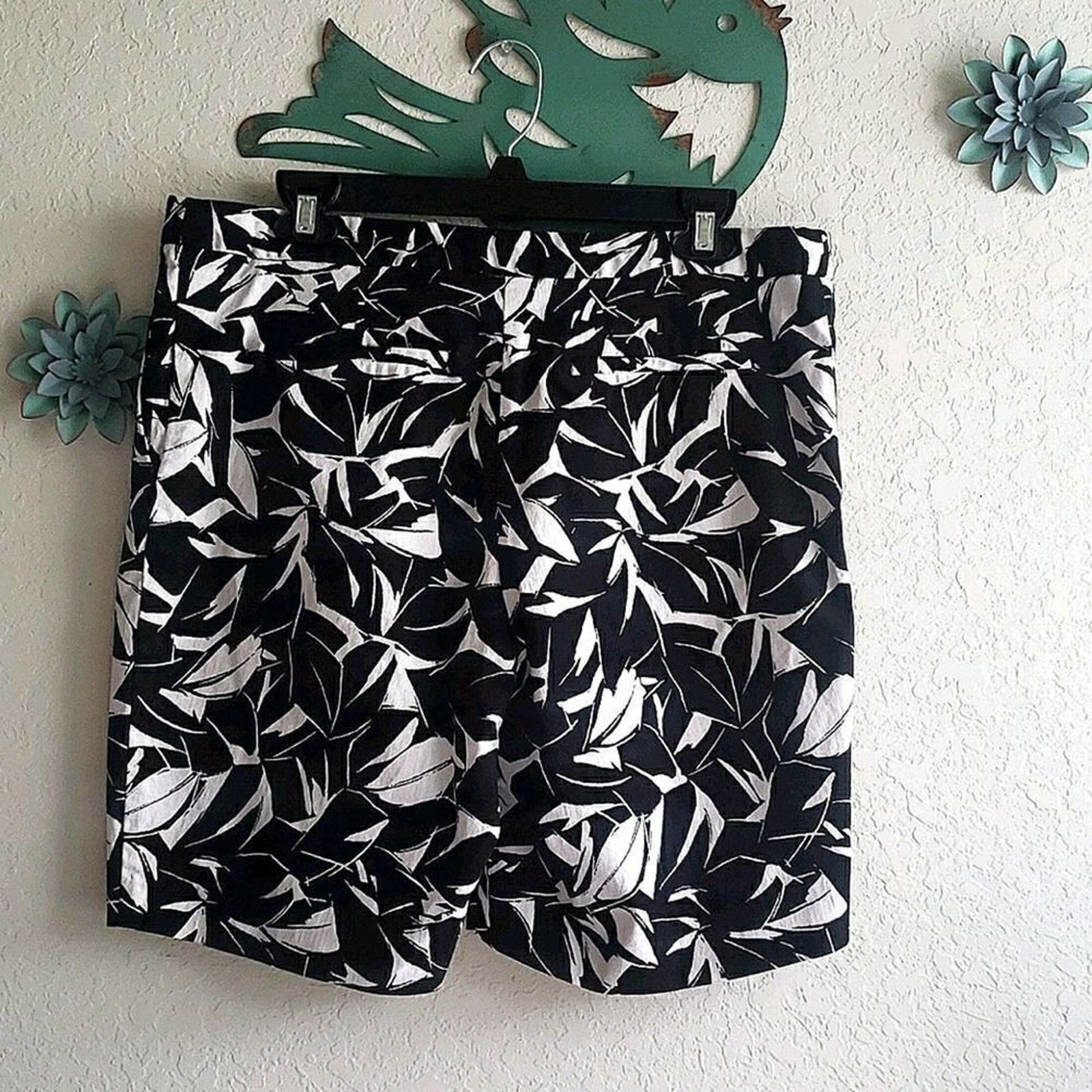 The Unbranded Brand MARIO SERRANI Short Black and White With Pockets Size 12 Size 22" - 10 Thumbnail
