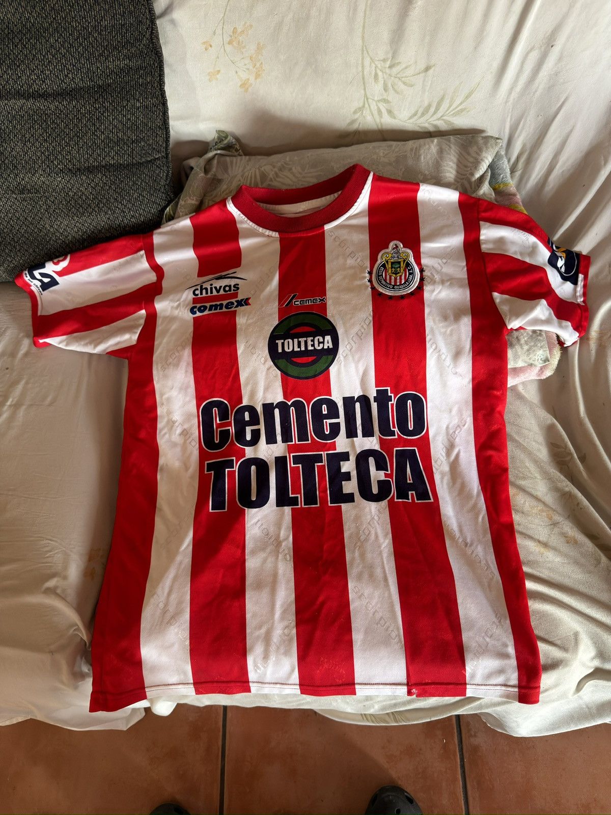 Other Chivas retro jersey Size US XS / EU 42 / 0 - 1 Thumbnail