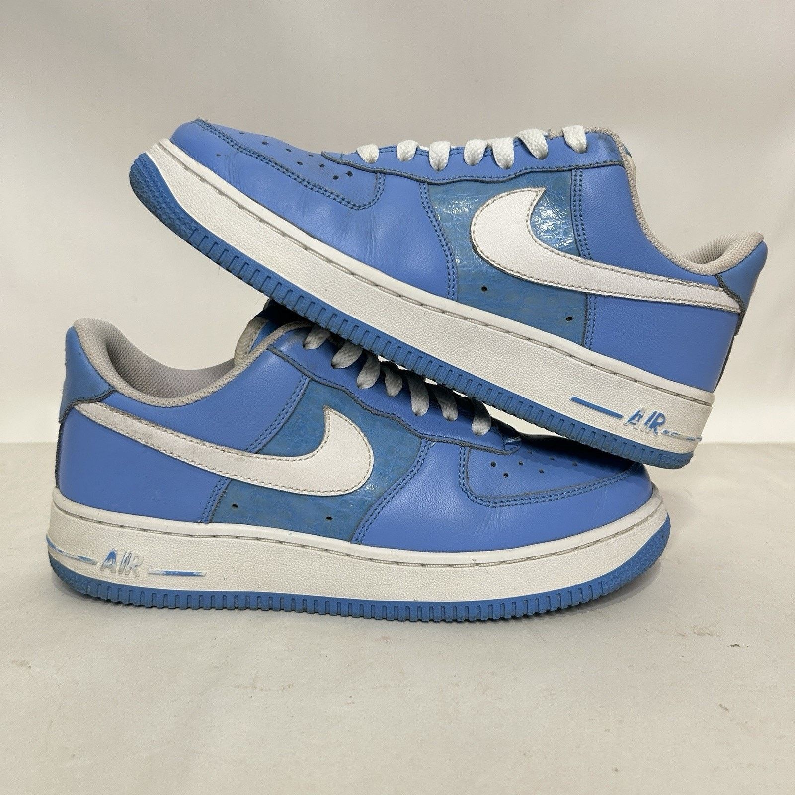 Nike Nike Air Force 1 ‘07 WMNS “University Blue White” Size US 7 / IT 37 - 1 Thumbnail
