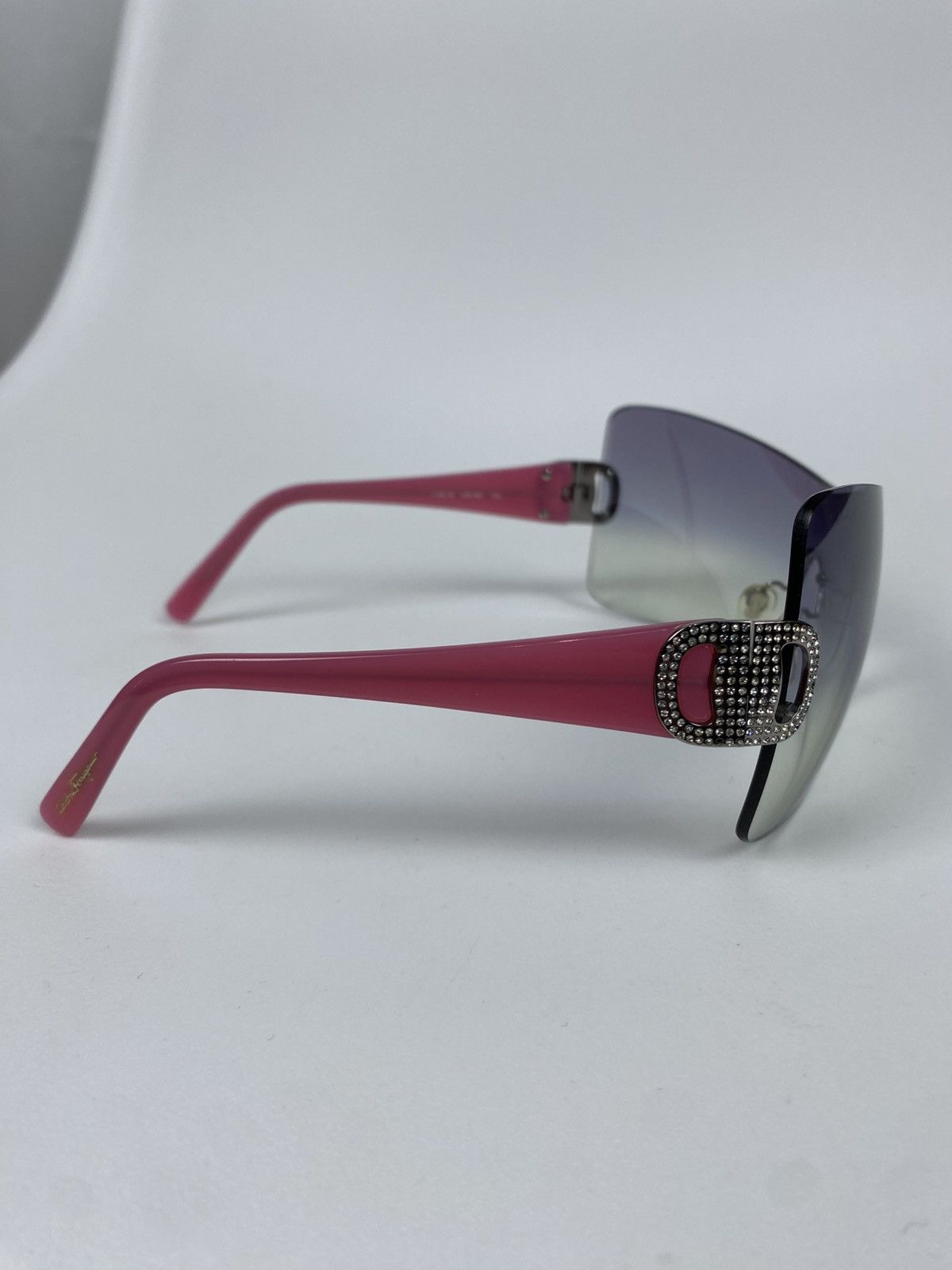 Salvatore Ferragamo Salvatore Ferragamo Gradient Sunglasses Mask Sequin Size ONE SIZE - 4 Thumbnail
