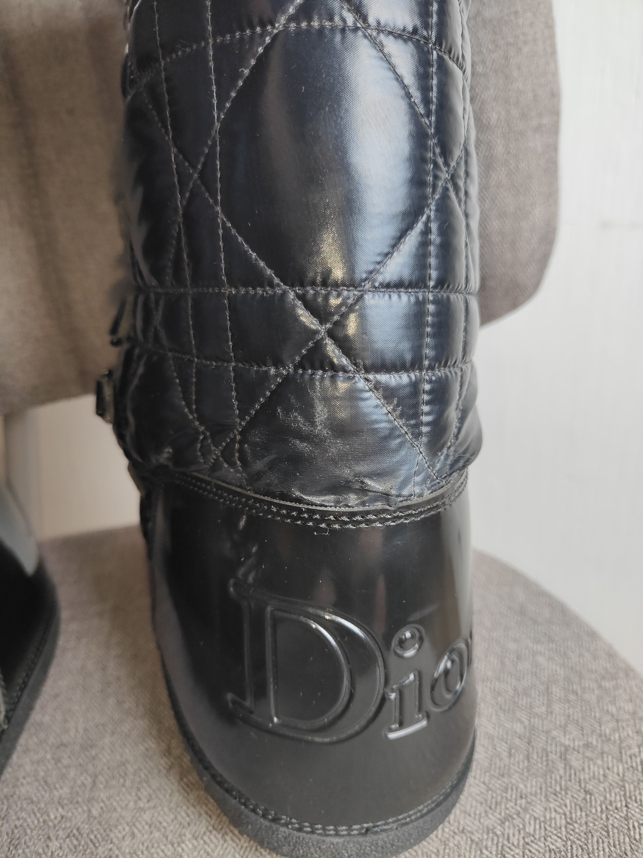 Dior Y2K Dior by John Galliano Massive Fur Quilted Snow Boots Size US 11 / IT 41 - 18 Thumbnail