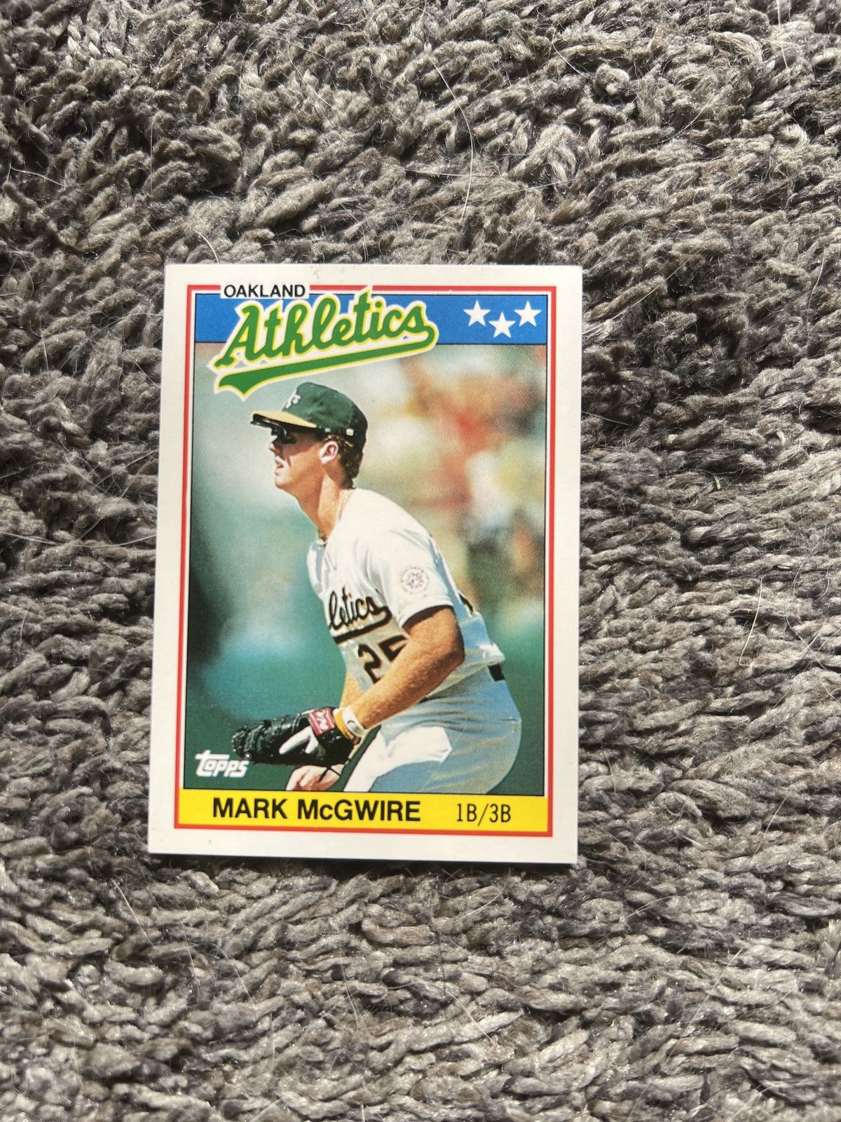 MLB 1988 Topps #47 Mark McGwire Card Size ONE SIZE - 1 Thumbnail