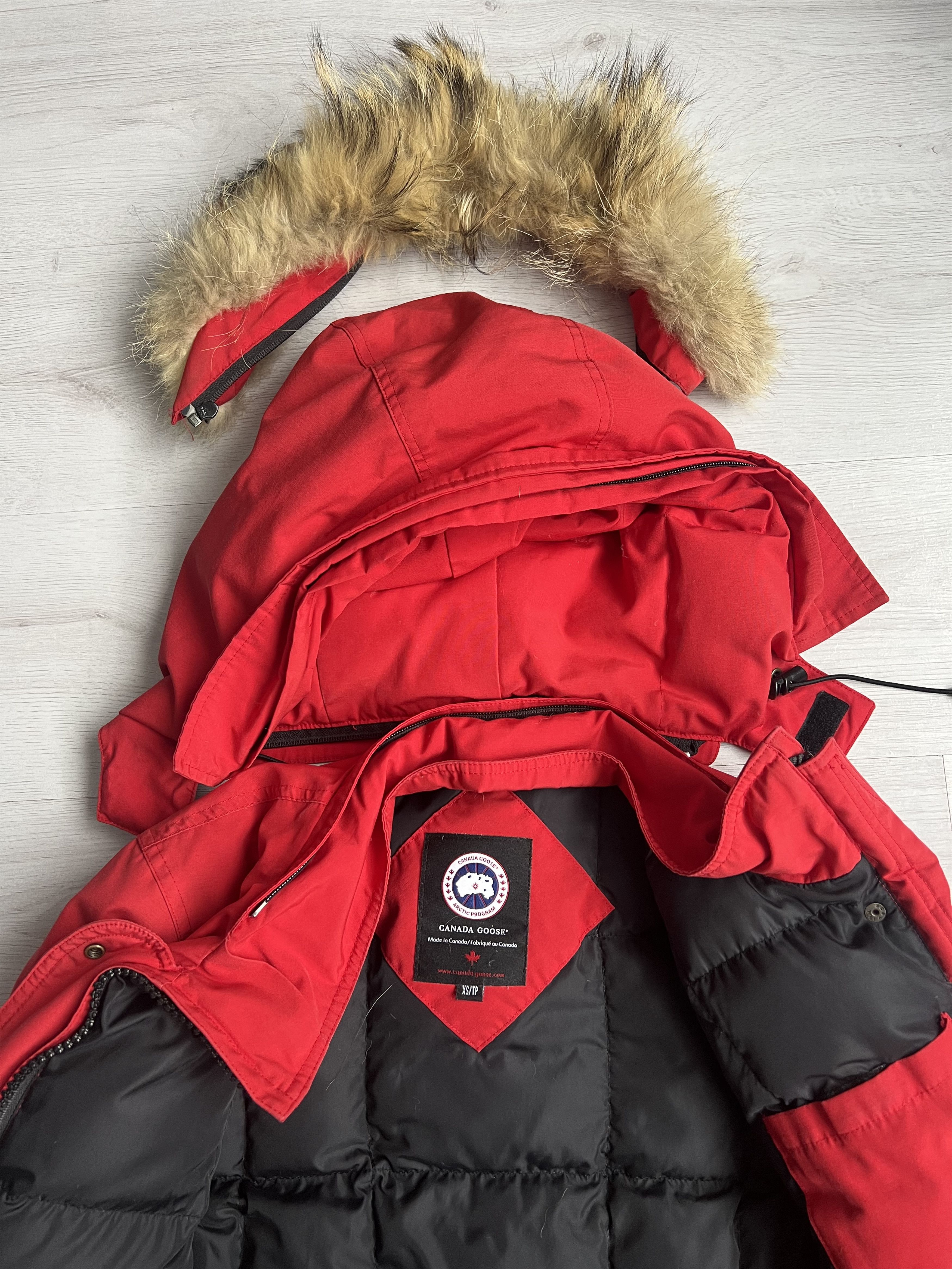 Canada Goose CANADA GOOSE LADIES TRILLIUM PARKA - Red 6550L R Down Size XS / US 0-2 / IT 36-38 - 7 Thumbnail