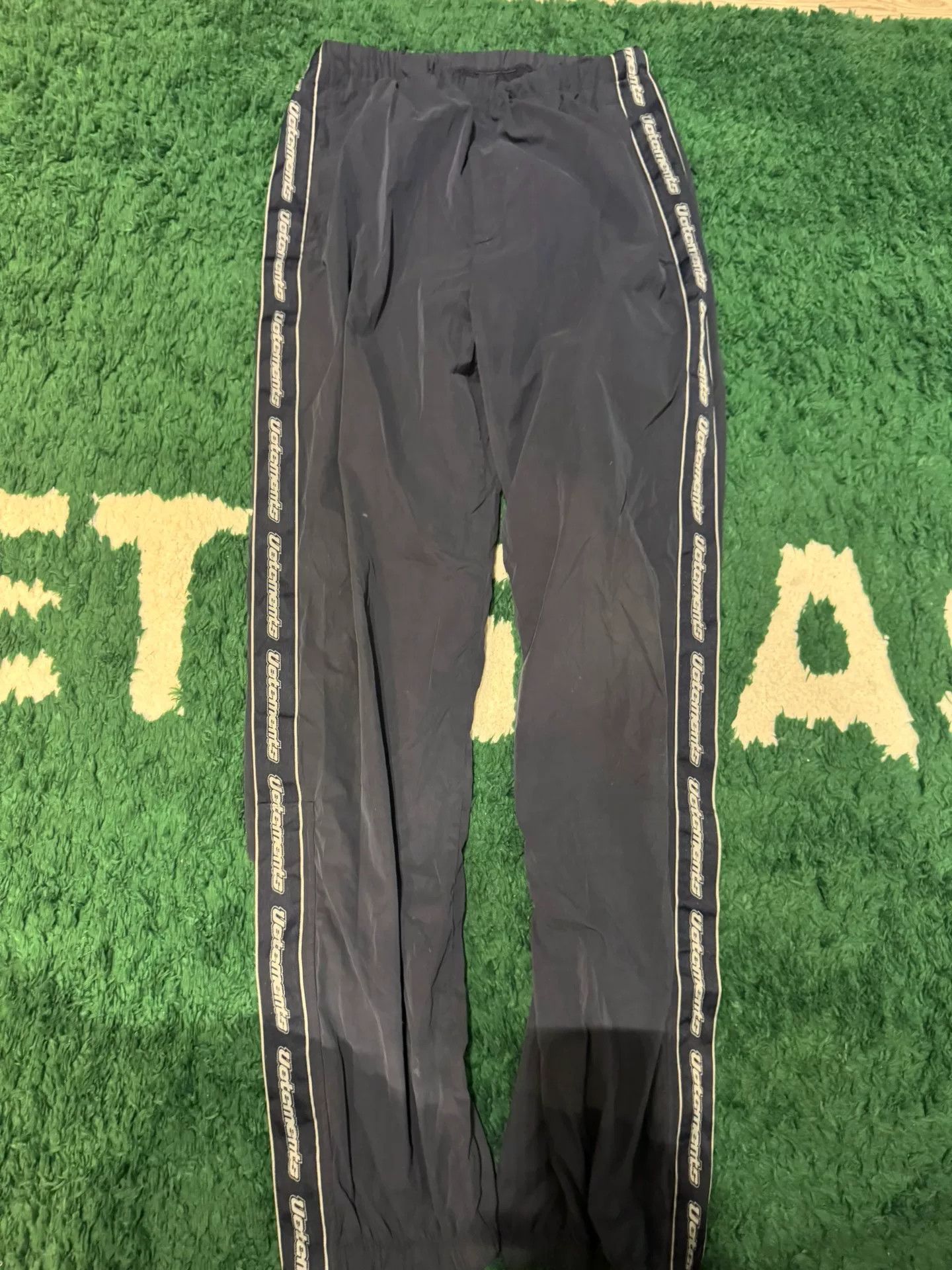 Vetements Vetements Sweatpants Joggers M Size Size US 30 / EU 46 - 1 Thumbnail
