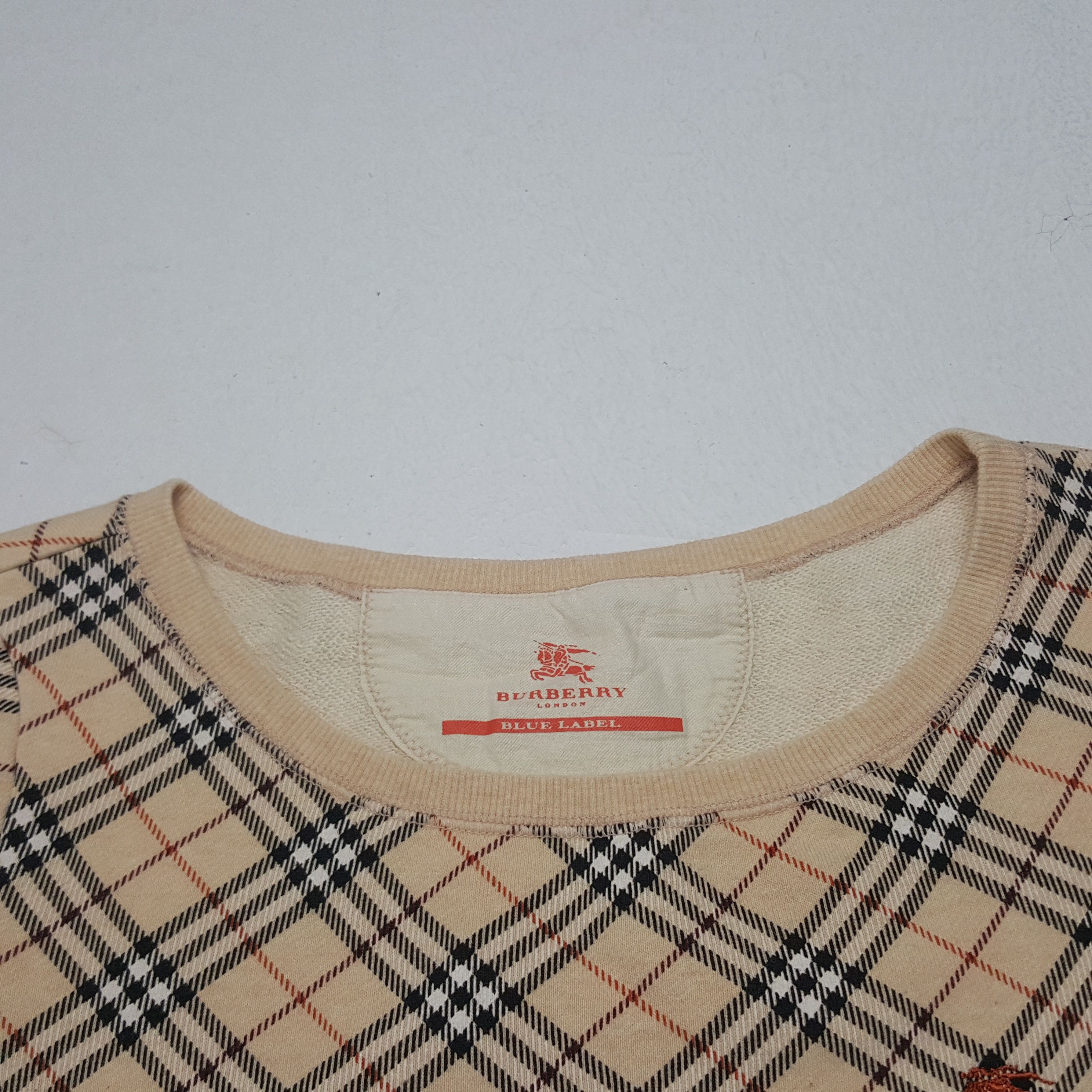 Burberry × Vintage Vintage Burberry London Nova Check Crop Sweatshirt Size XS / US 0-2 / IT 36-38 - 4 Thumbnail