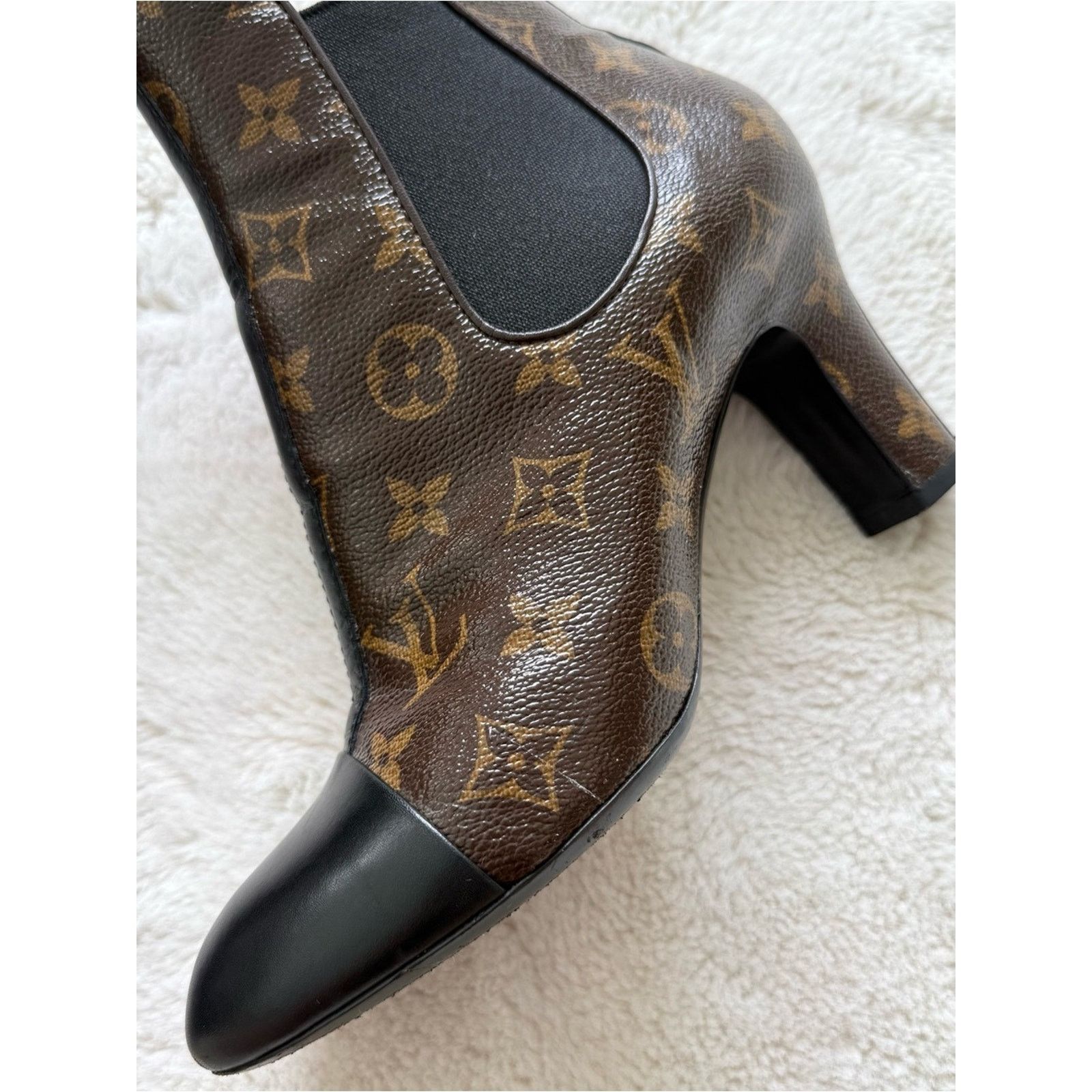 Louis Vuitton Louis Vuitton Revival Ankle Boot Monogram Print size 38.5 EU Size US 8.5 / IT 38.5 - 3 Thumbnail
