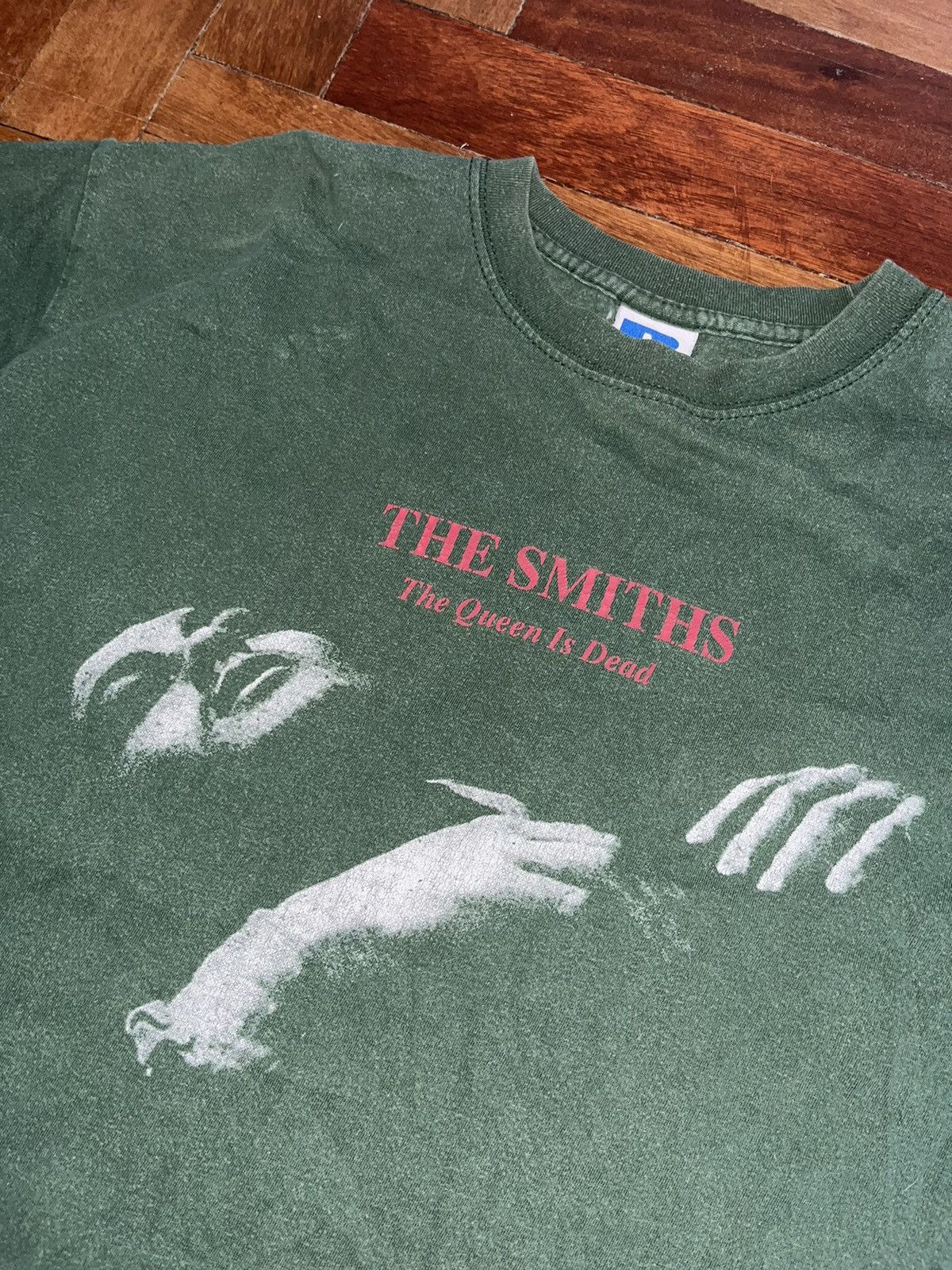 Band Tees The Smiths y2k The Queen Is Dead Vintage Russell T Shirt Size US S / EU 44-46 / 1 - 2 Thumbnail