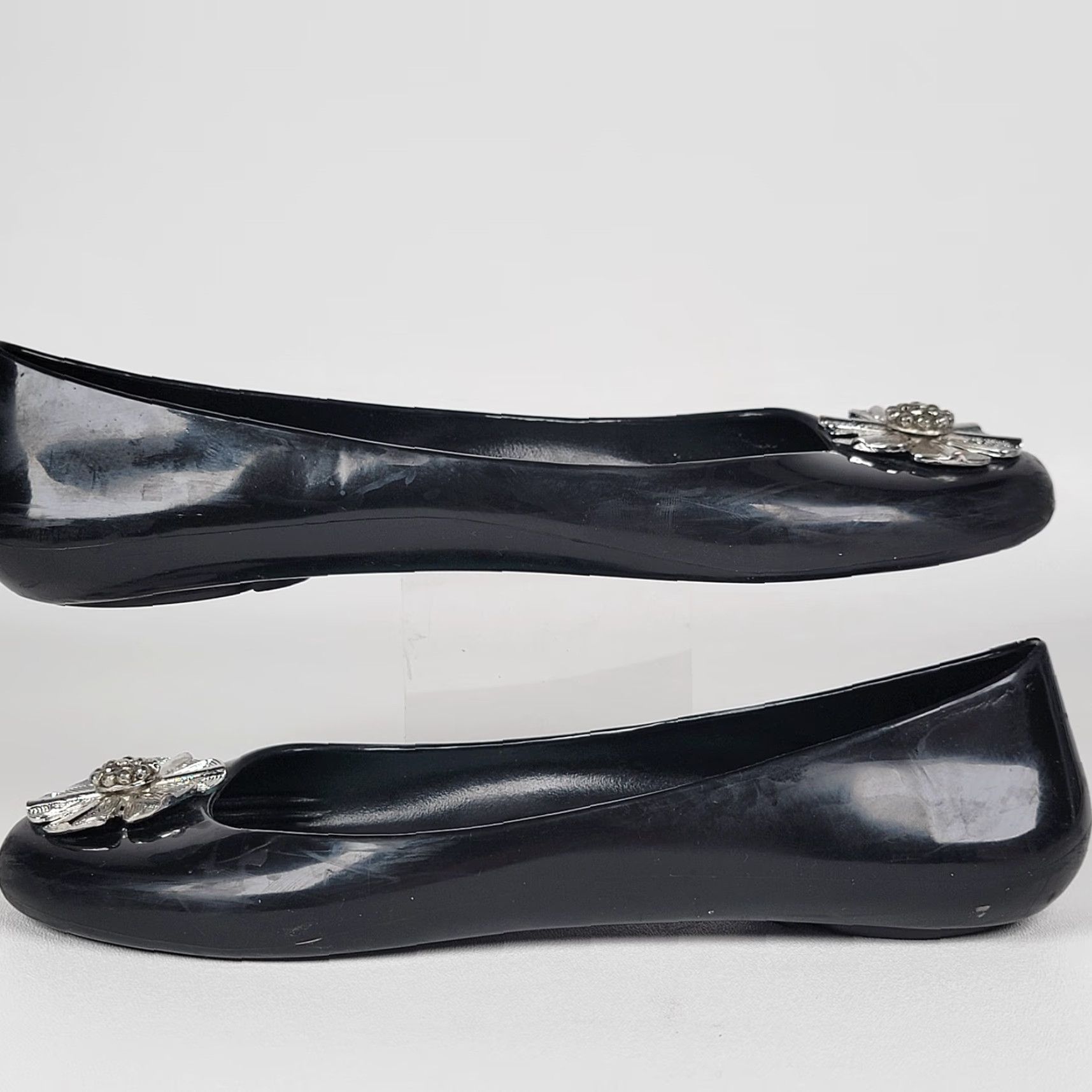 Vintage VINTAGE OKA b Charcoal Black Jelly Medallion Ballet Flats Skimmers Size 9/39 Ladies Shoes Ballet Flats Medallion Slip On Rubber Flat Womens Black 9/39 Size US 9 / IT 39 - 5 Thumbnail