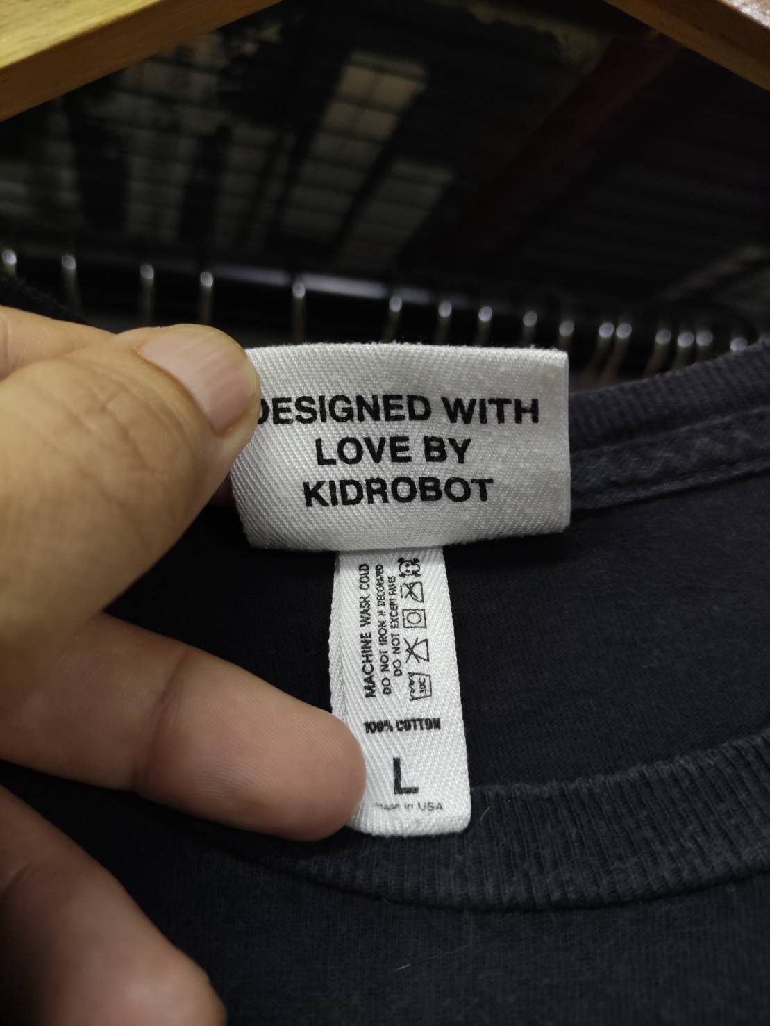 Kid Robot Vtg 00's Kid Robot Logo Limited Edition USA T-Shirt Size US L / EU 52-54 / 3 - 6 Thumbnail