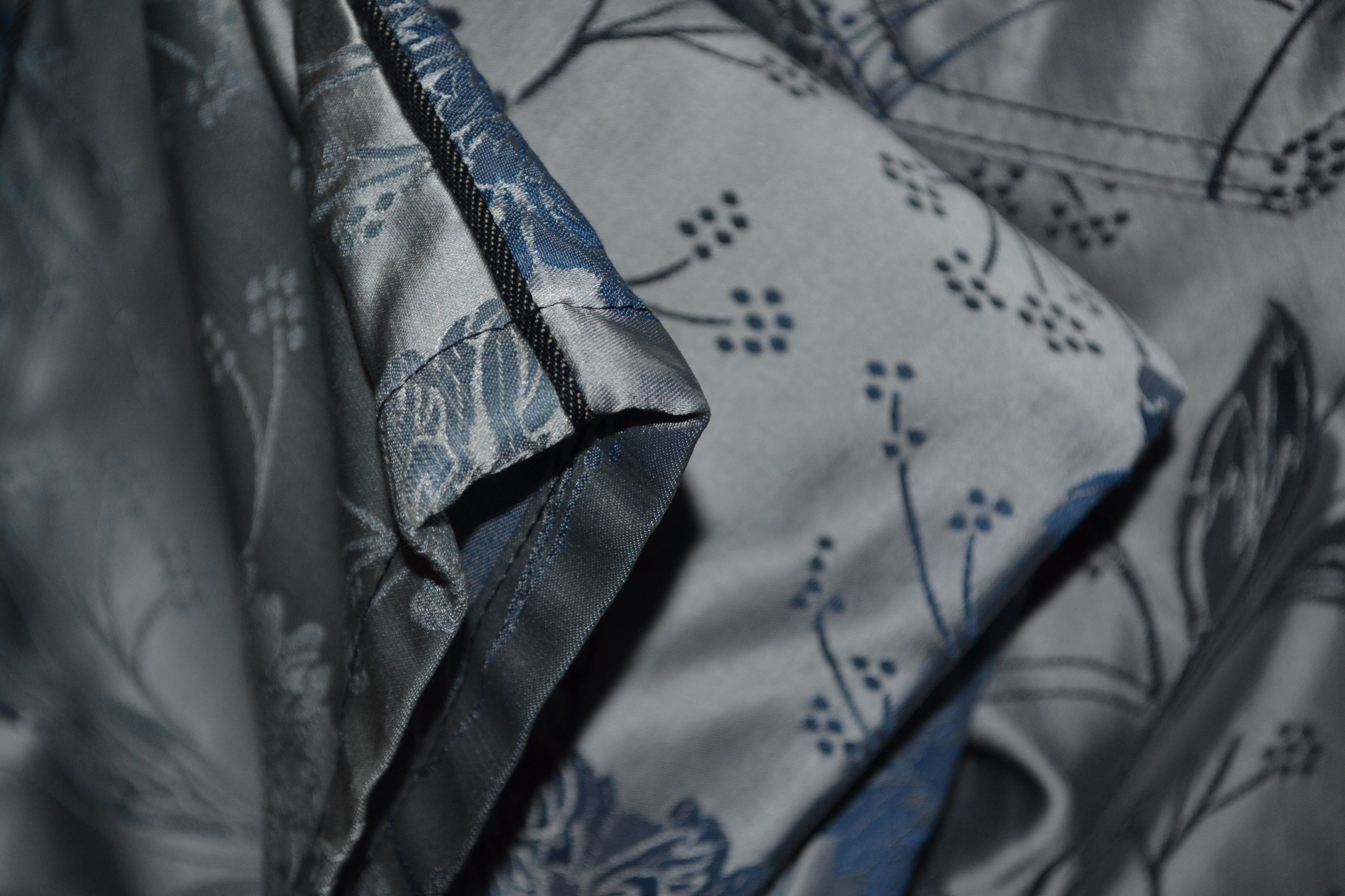 Gianfranco Ferre × Vintage Ferre Vintage Metallic Floral Pants Jeans 27 size Gianfranco Size 27" / US 4 / IT 40 - 9 Thumbnail