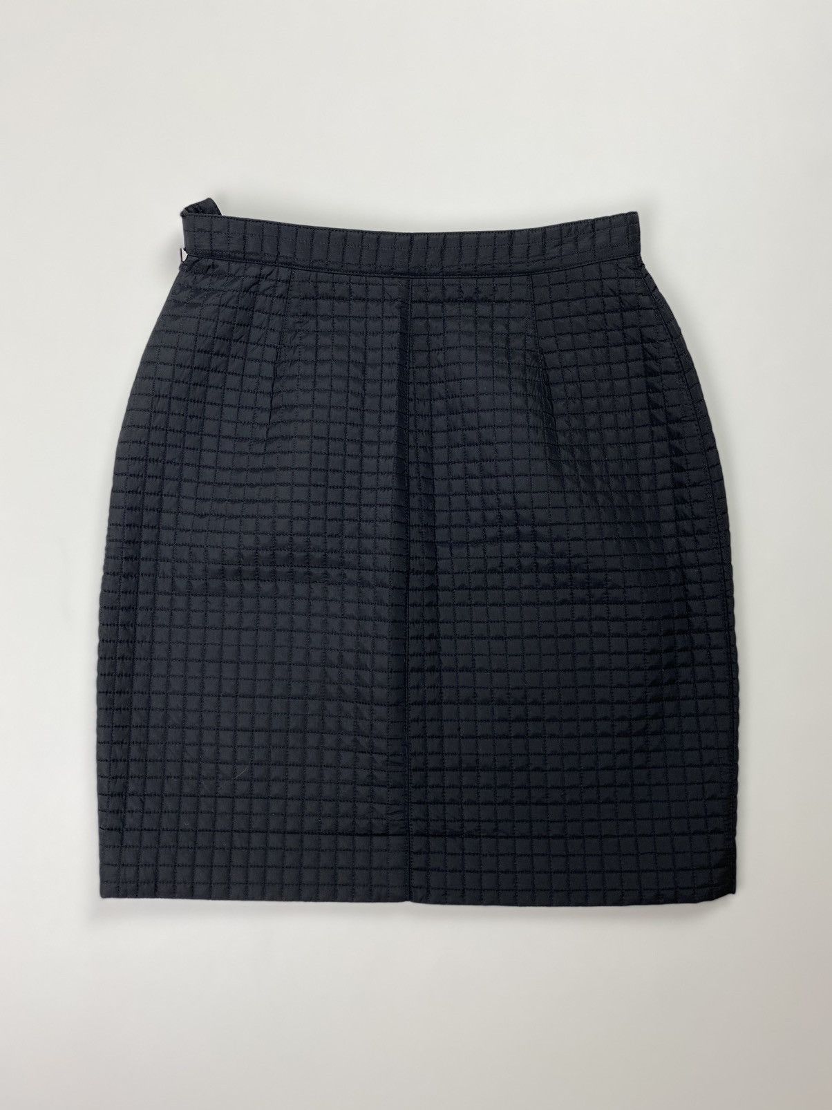 image of Prada Vintage Ladies Nylon Quilted Skirt Size M in Black, Women's