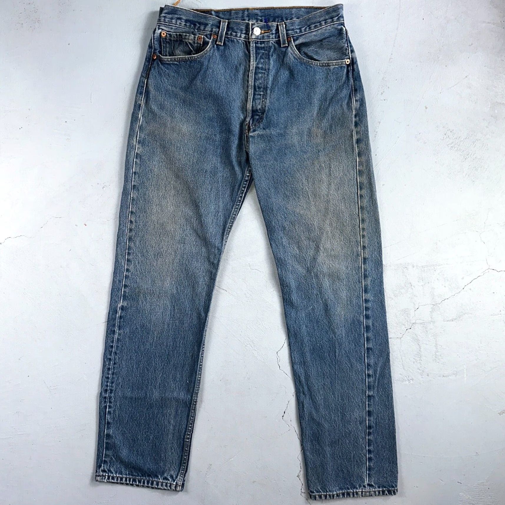 Levi's VINTAGE Levi's 501 Jeans Men 34x36 Blue 90s Straight Medium Wash 501 Series 90s Mens Jeans Size US 34 / EU 50 - 2 Thumbnail