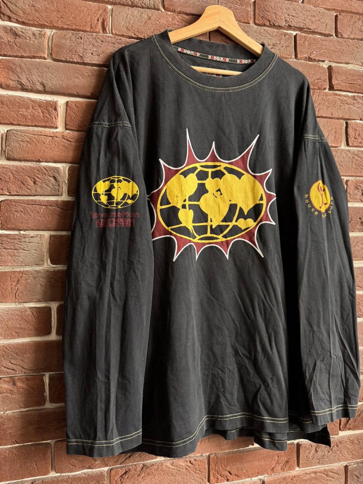 Band Tees 90s MayDay Bad+Mad Love Parade rave vintage long Techno tee Size US XXL / EU 58 / 5 - 4 Thumbnail