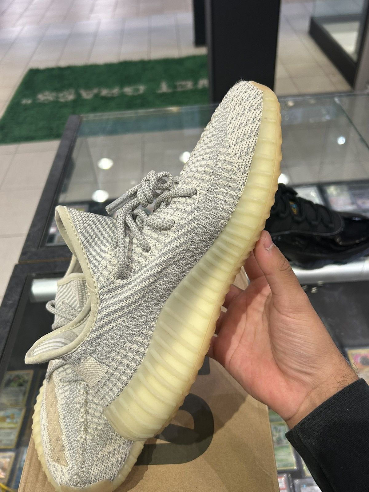 Yeezy Yeezy 350 lundmark Size US 8 / EU 41 - 5 Thumbnail