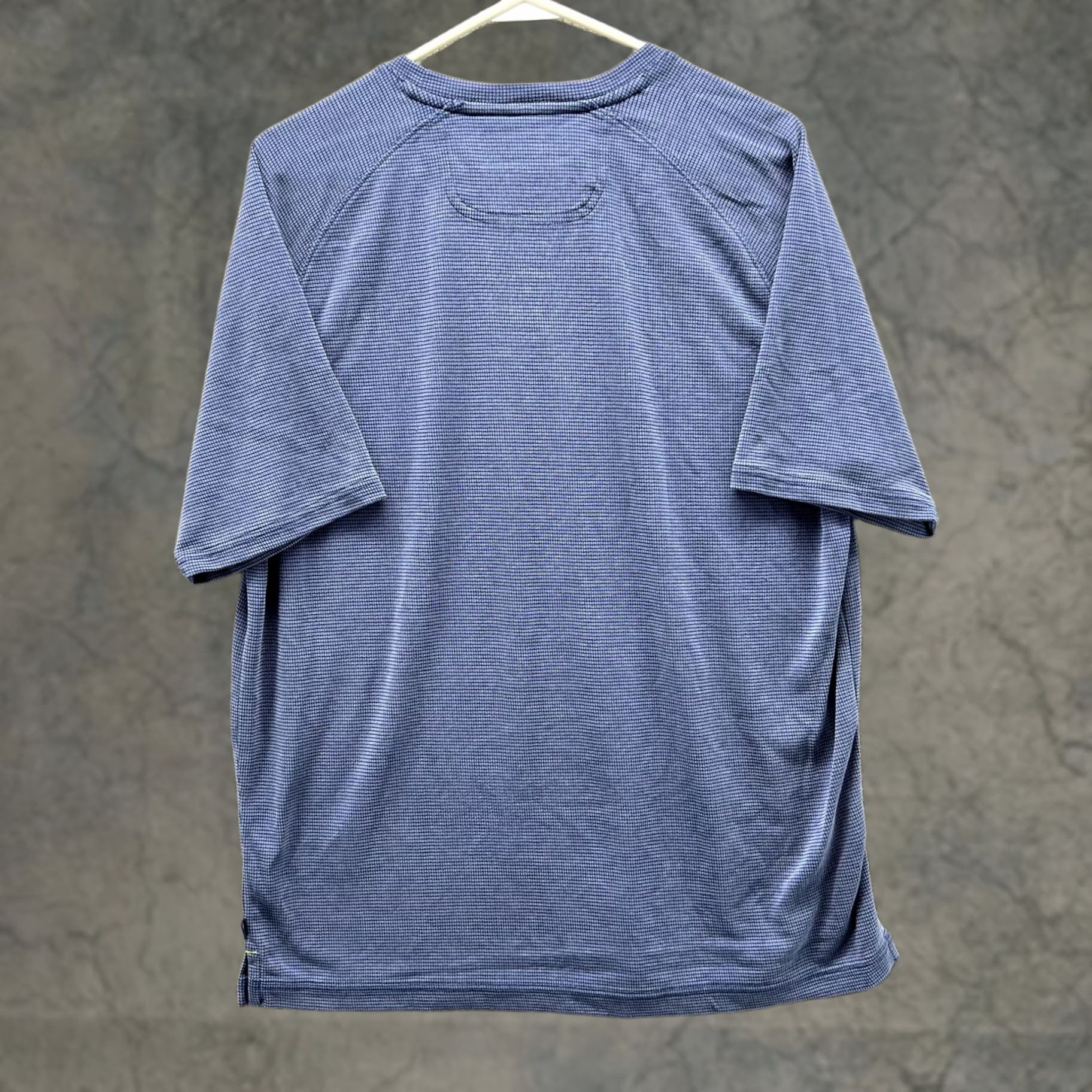 Tommy Bahama Tommy Bahama Shirt Mens Medium Blue Geometric Knit Short Sleeve Crew Neck Tee Size US M / EU 48-50 / 2 - 1 Thumbnail