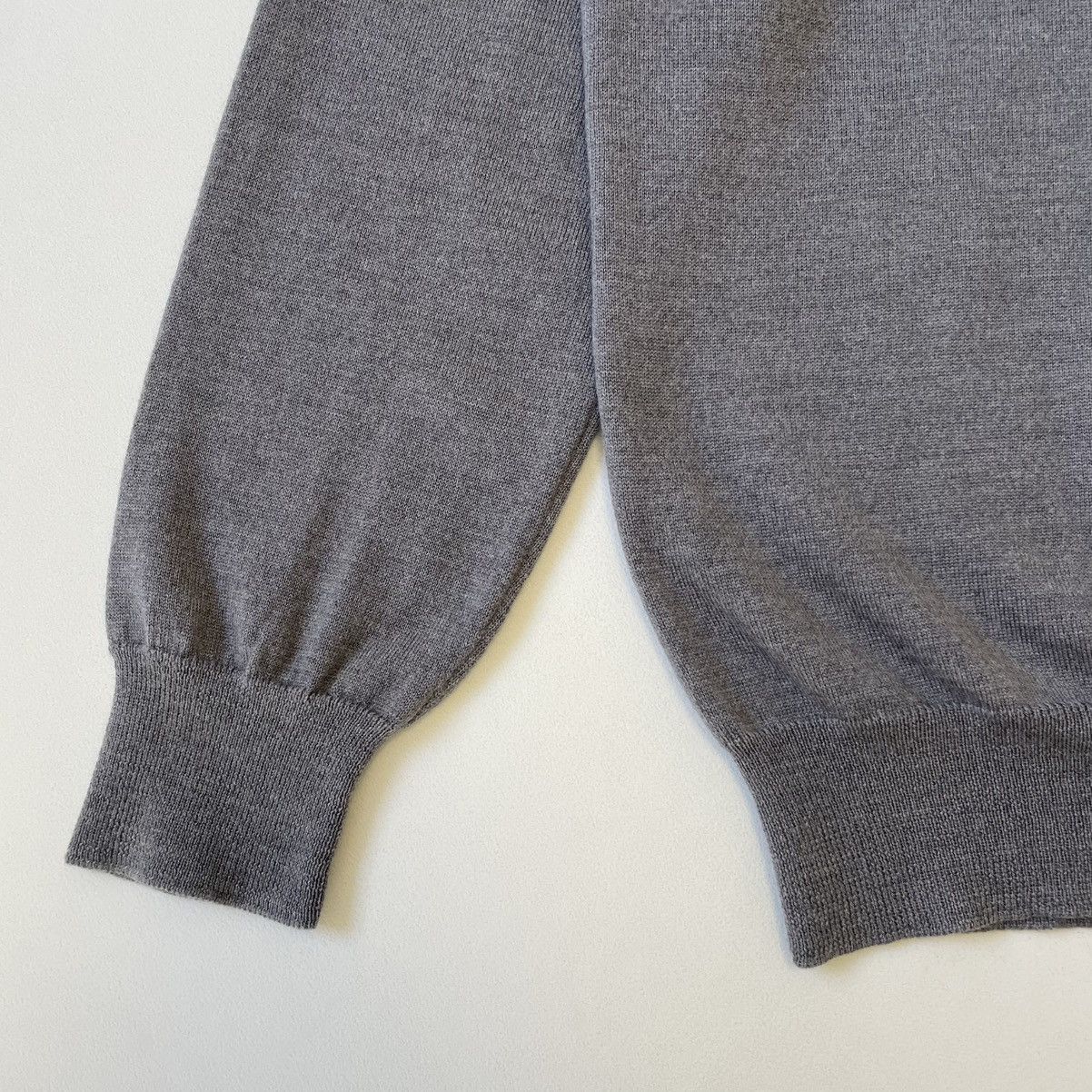 Maison Margiela A/W 11 Gray Wool V Neck Sweater Size US L / EU 52-54 / 3 - 9 Thumbnail