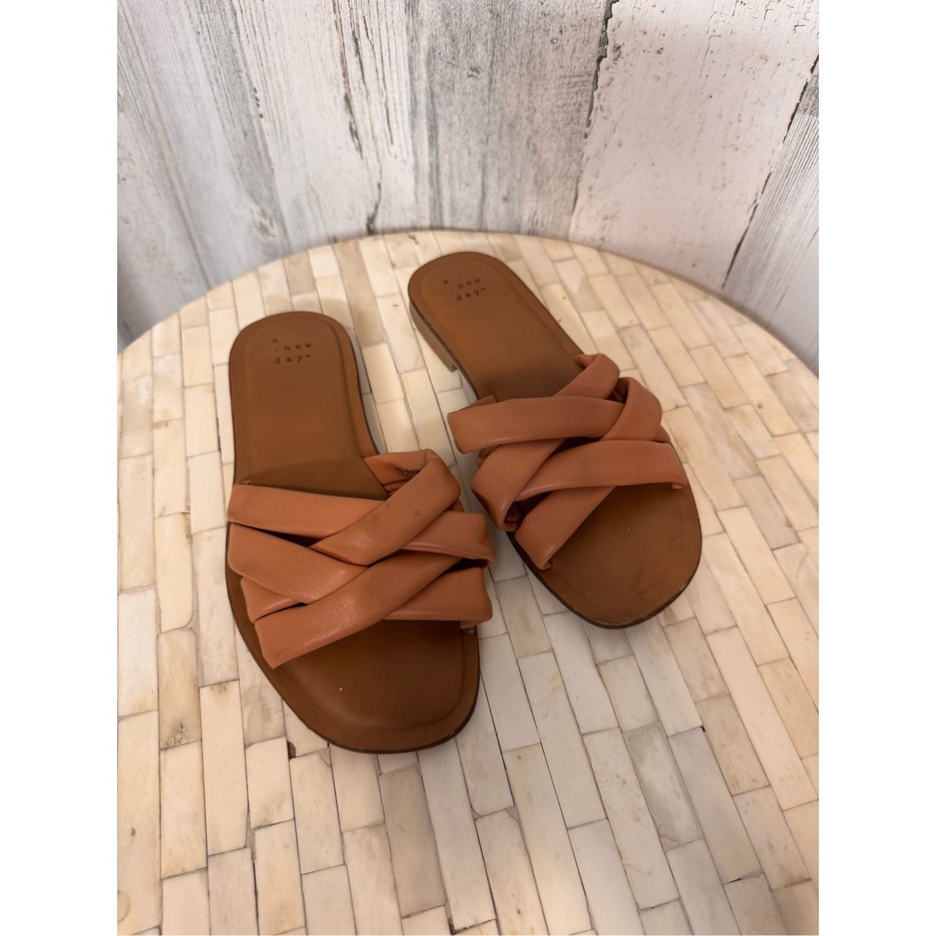 Other Brown Criss Cross Slide Sandals Women’s Size 8 Casual Summer Size US 6 / IT 36 - 2 Thumbnail