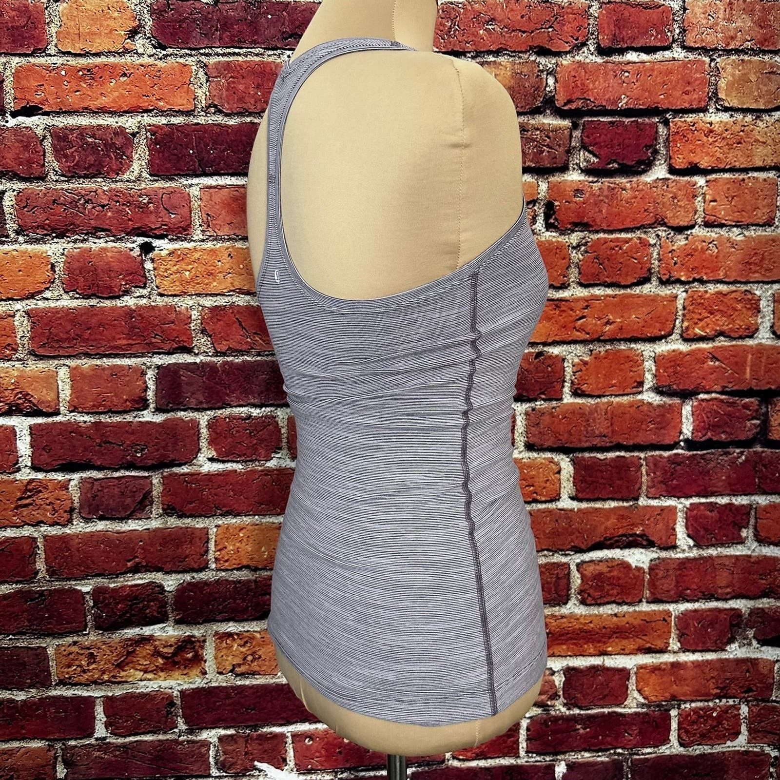Lululemon Lululemon Tank Top Size S / US 4 / IT 40 - 5 Thumbnail