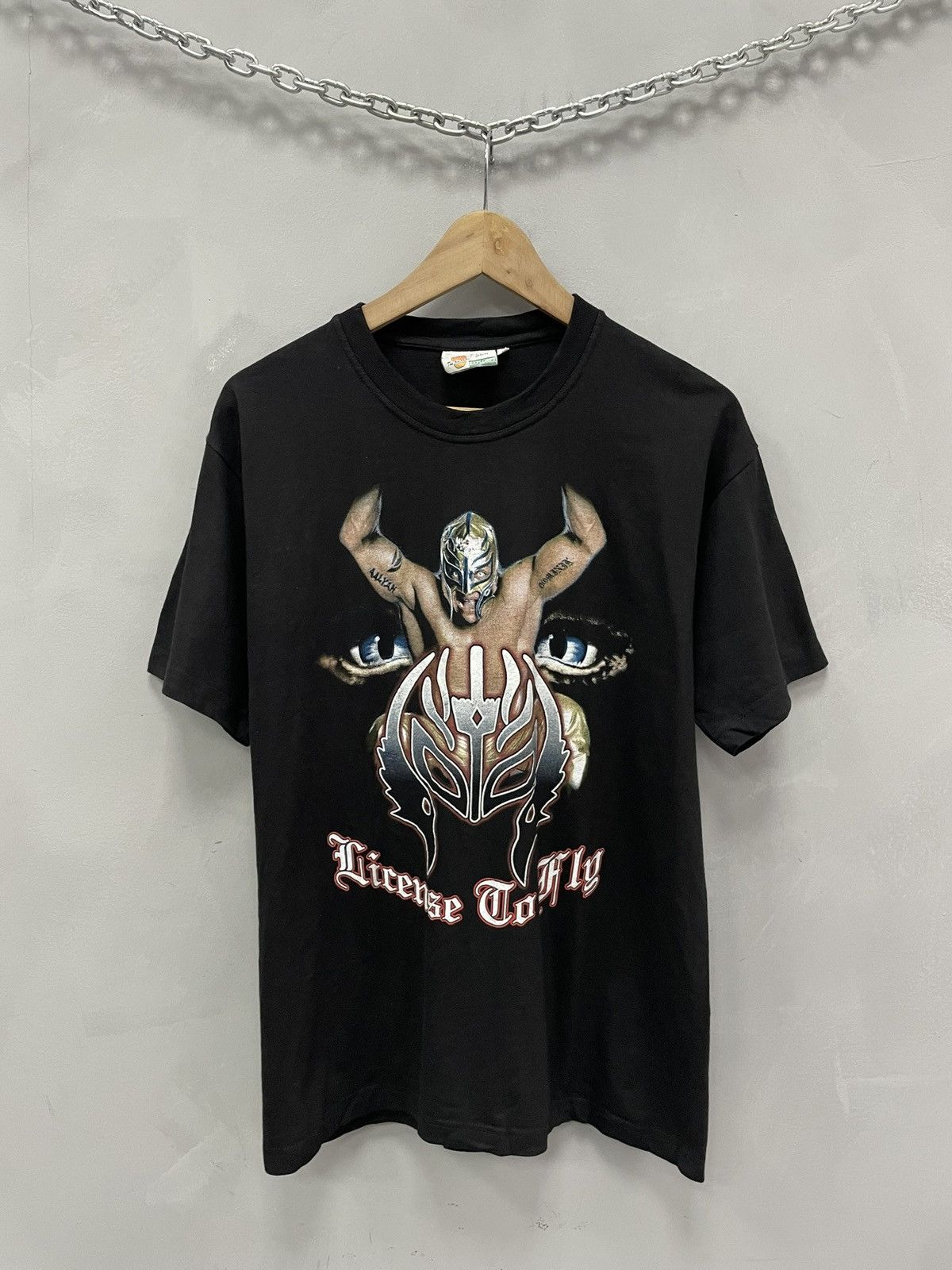 WWE Vintage Rey Mysterio License To Fly WWE T-Shirt Size US L / EU 52-54 / 3 - 1 Thumbnail
