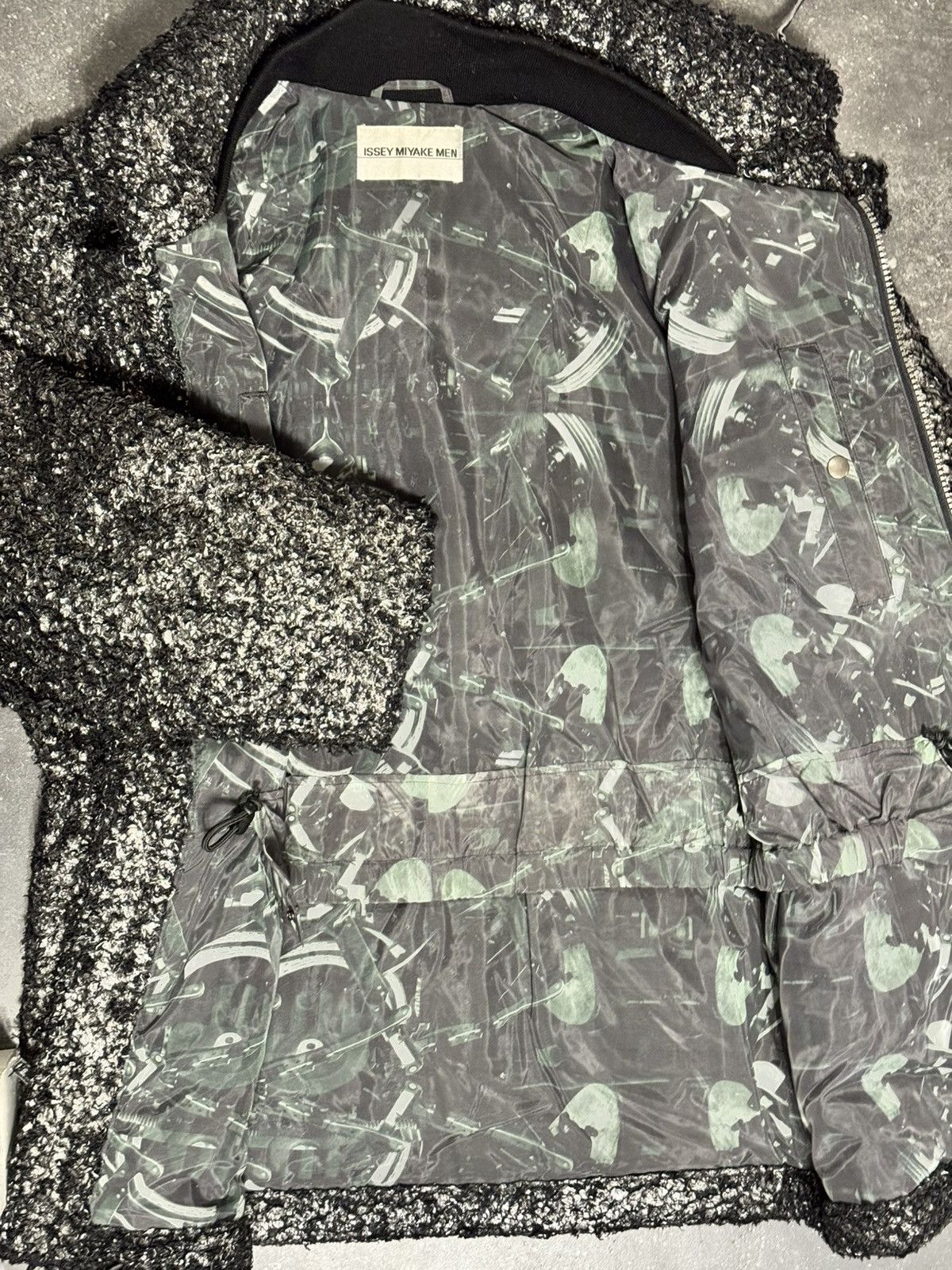 Issey Miyake Issue Miyake Men archive AW97 metallic jacket Size US M / EU 48-50 / 2 - 2 Thumbnail
