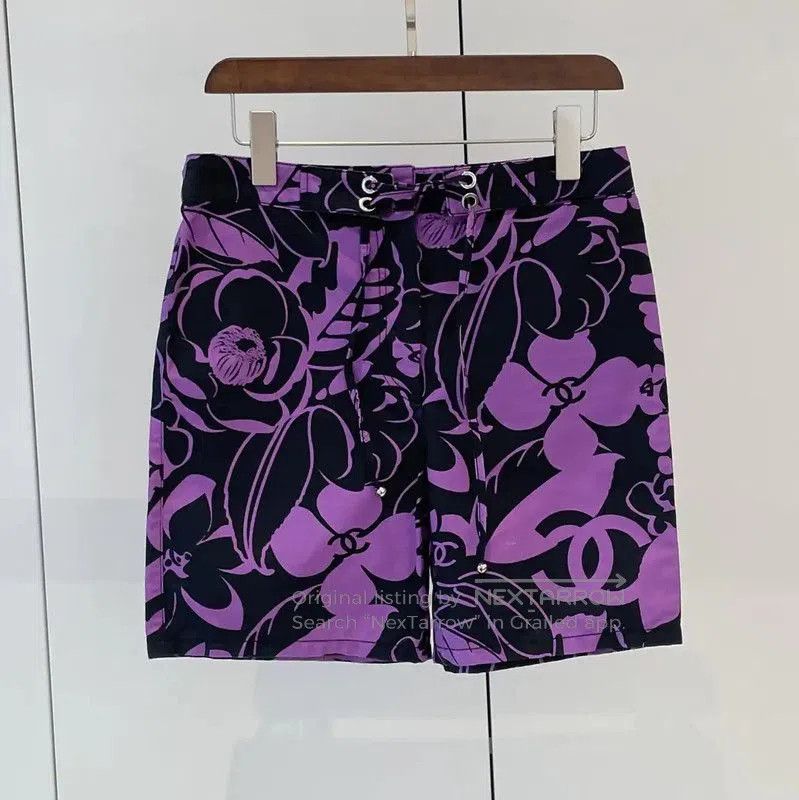 Chanel Chanel Purple Floral Cotton Summer Shorts . Size 28" / US 6 / IT 42 - 1 Thumbnail
