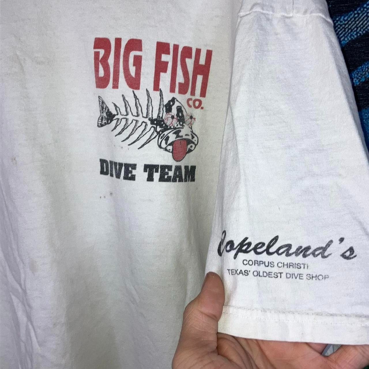 Vintage Vintage 90s 1996 Big Fish Diving Club Tee Size 2XL Size US XL / EU 56 / 4 - 4 Thumbnail