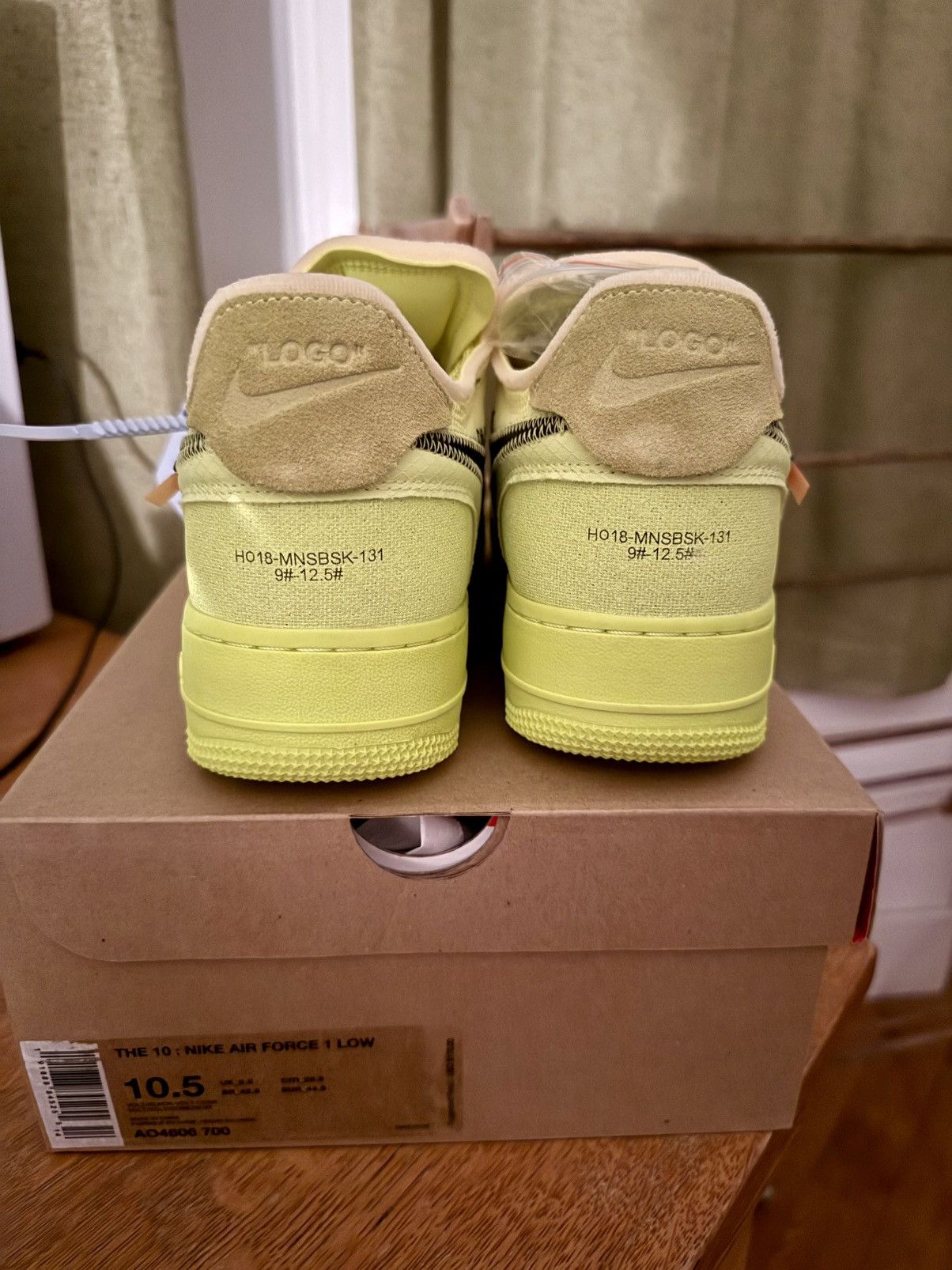 Nike Size 10.5 - Nike Air Force 1 Low Off-White Volt (2018) / DS Size US 10.5 / EU 43-44 - 10 Thumbnail