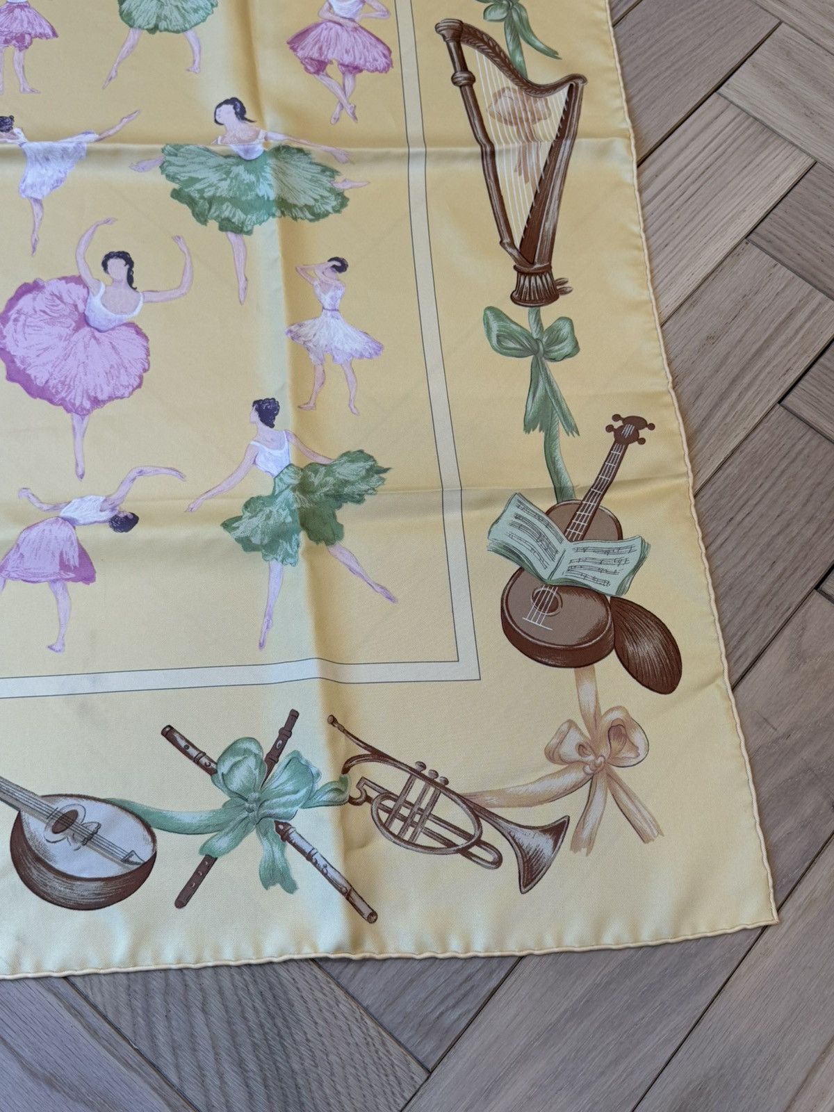 Hermes VINTAGE HERMÈS “LA DANSE” 100% SILK SCARF Size ONE SIZE - 5 Thumbnail
