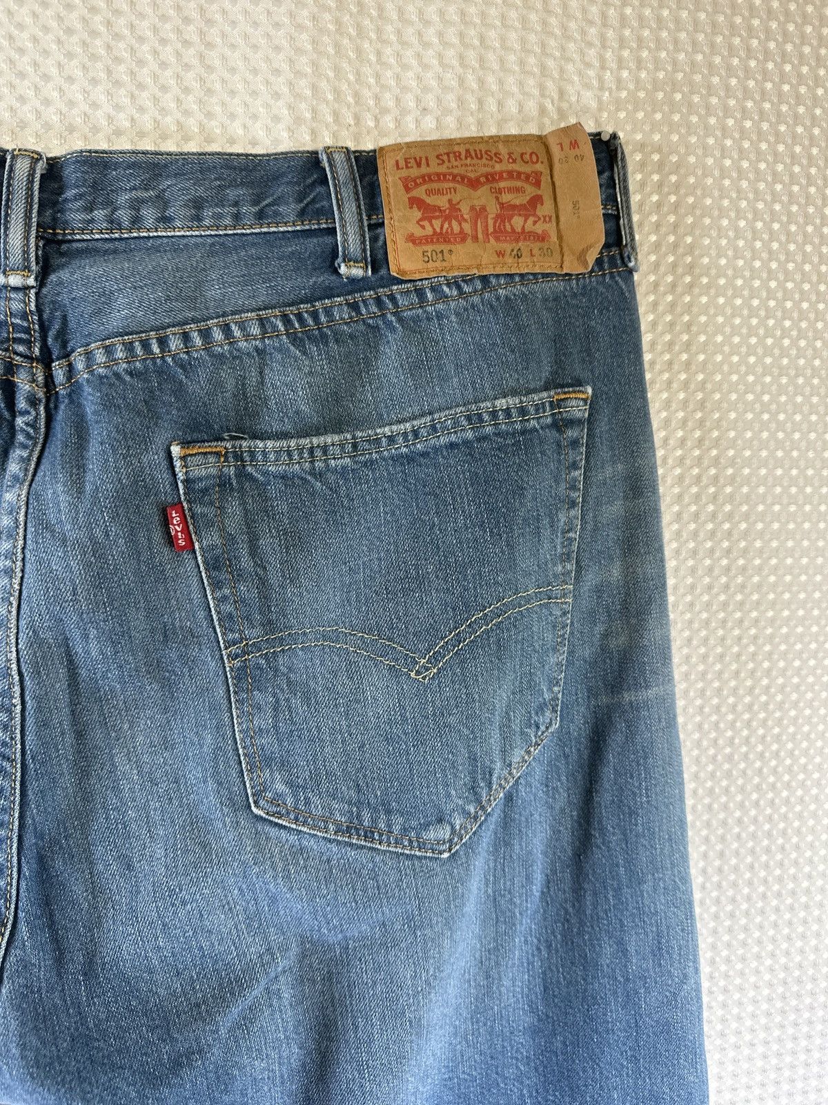 Levi's Levi’s 501® ORIGINAL MEN'S JEANS Size US 40 / EU 56 - 7 Thumbnail