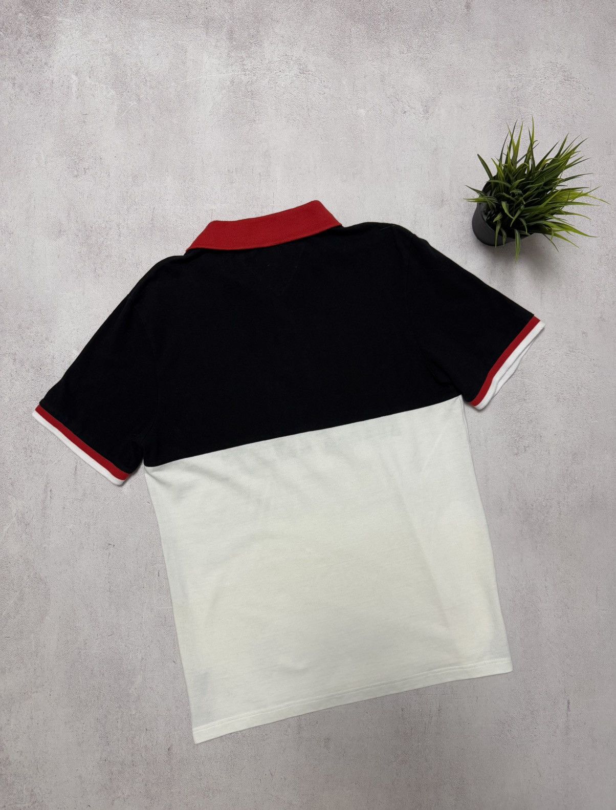 Tommy Hilfiger × Vintage Vintage Tommy Hilfiger Polo USA Flag T Shirt Big Logo 90s Size US XL / EU 56 / 4 - 8 Thumbnail