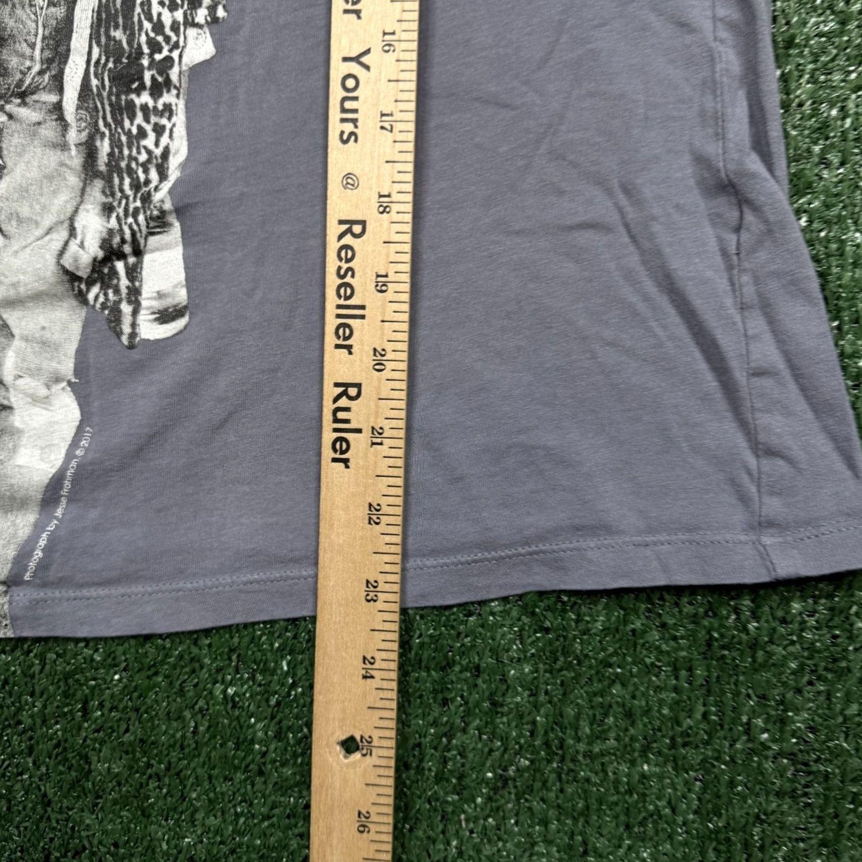 Cotton On Kurt Cobain Graphic T Shirt Womens Gray Short Sleeve Cotton On Crew Neck Size L Size L / US 10 / IT 46 - 7 Thumbnail