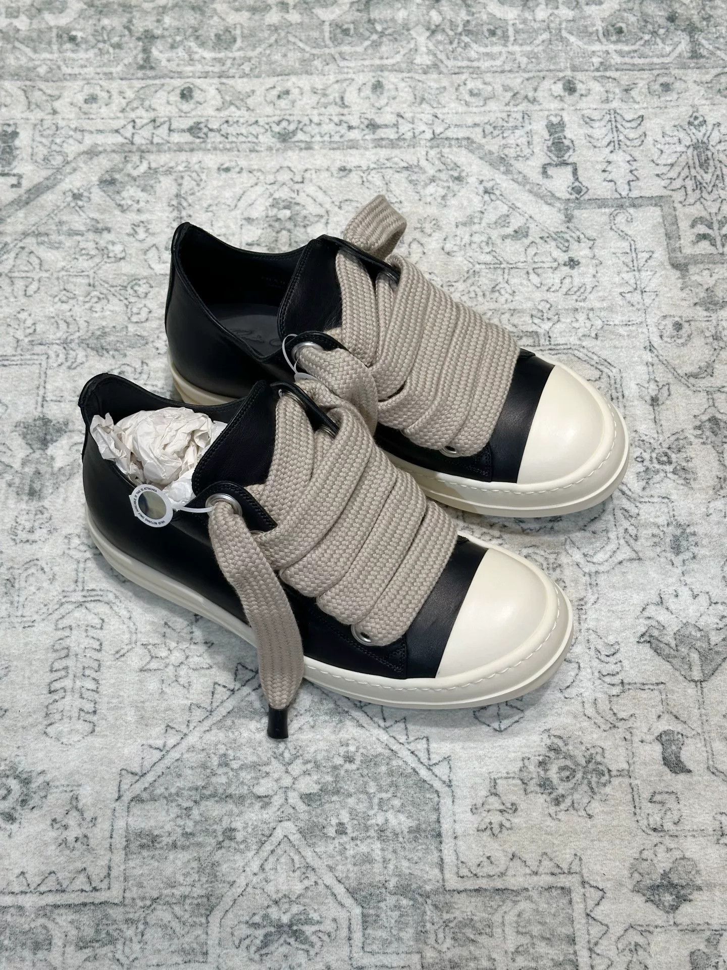 Rick Owens Rick Owens 25SS Leather Low-Top Sneakers Size US 7 / IT 37 - 1 Thumbnail
