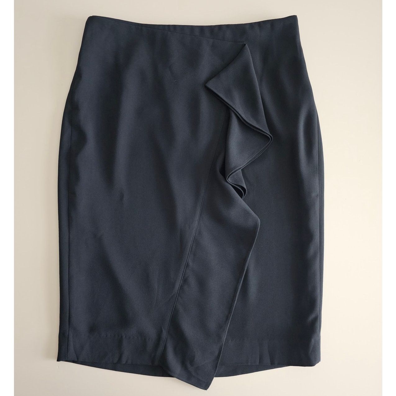 J.Crew NWT J. CREW Black Ruffle Pencil Skirt No. 3 365 Crepe 8 Size 30" / US 8 / IT 44 - 2 Thumbnail