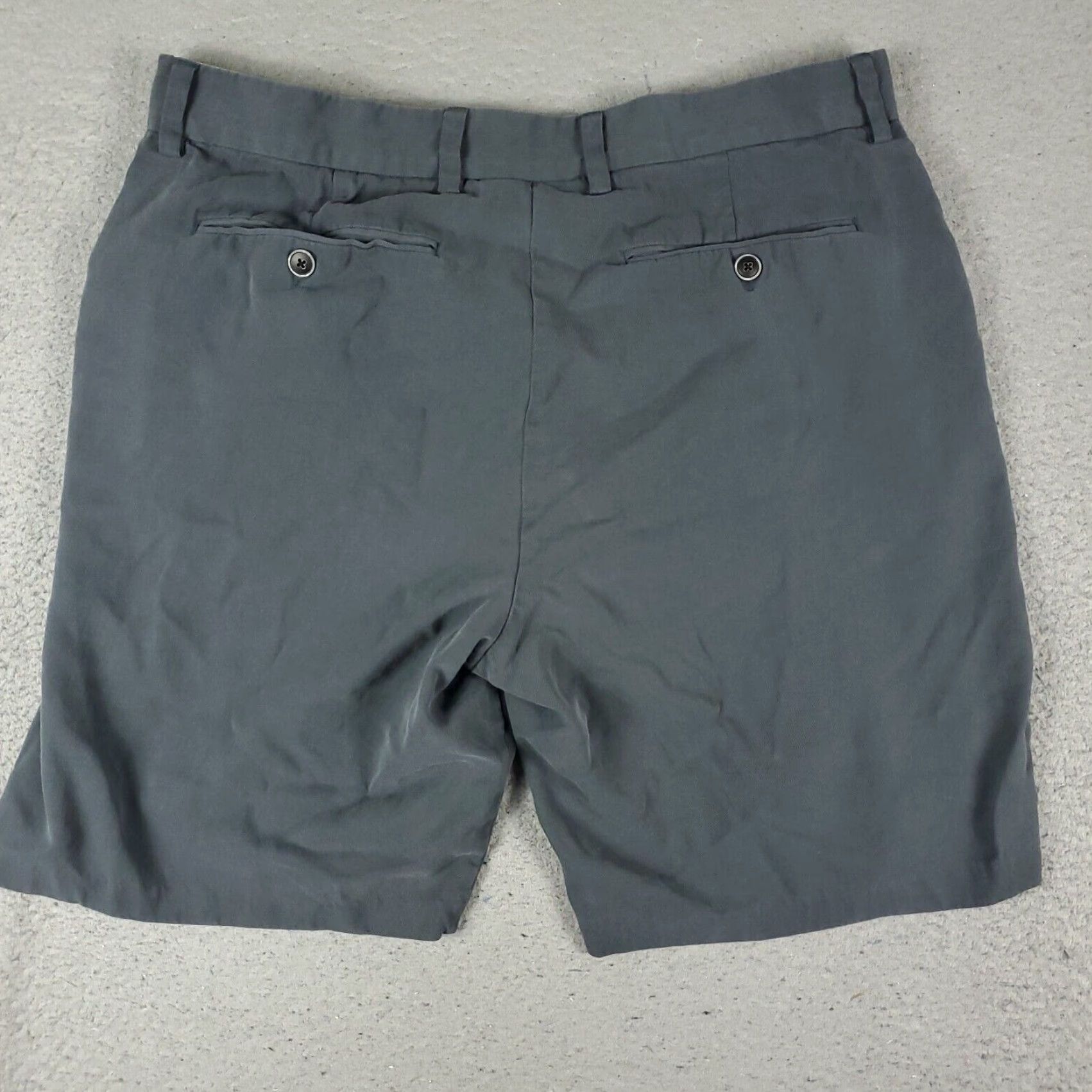 Tommy Bahama VINTAGE Tommy Bahama Men's Shorts Size 36 Gray Silk Pleated Chino Casual Dress Pants Size US 36 / EU 52 - 7 Thumbnail