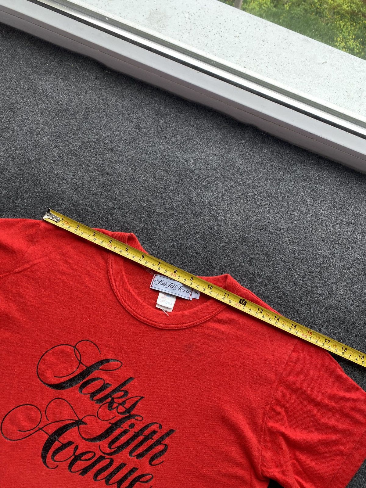 Saks Fifth Avenue 🔥Rare 90s Saks Fifth Avenue Red Tee Mens s USA Made unique Size US S / EU 44-46 / 1 - 8 Thumbnail