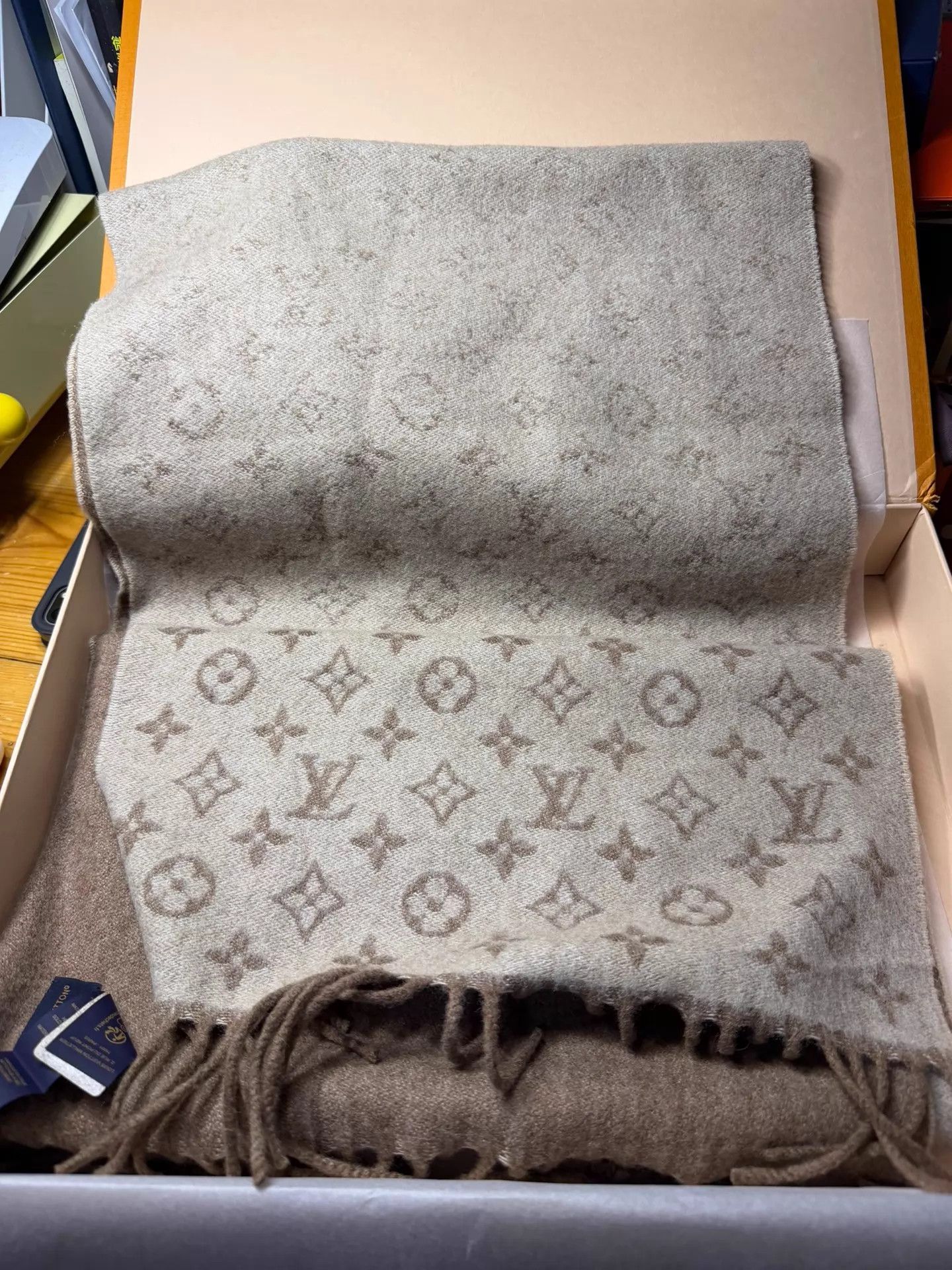 Louis Vuitton LV Classic Knit Scarf New 25 Nov 24 Size ONE SIZE - 1 Thumbnail