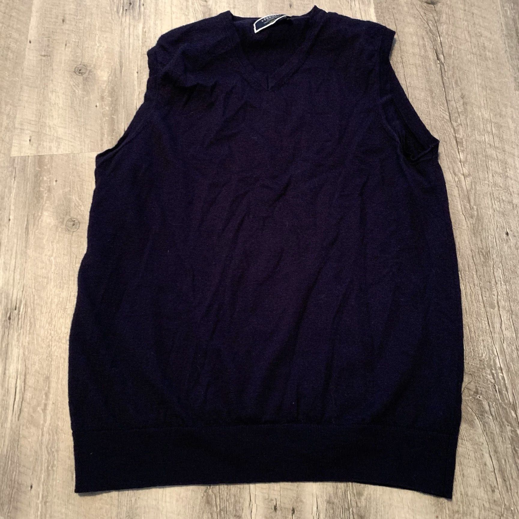 Charles Tyrwhitt Charles Tyrwhitt Sweater Vest Mens Large Navy Blue Merino Wool Lightweight Size US L / EU 52-54 / 3 - 8 Thumbnail